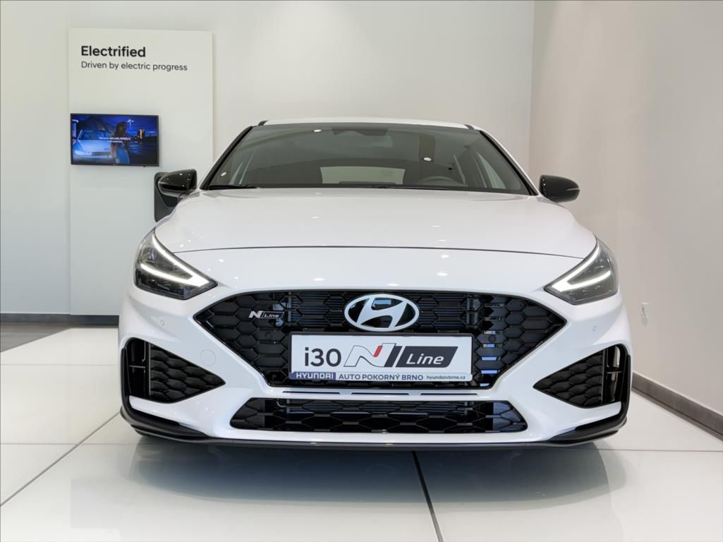 Hyundai i30, 1,6 T DCT  HB Go Czech N Line - fotka 2