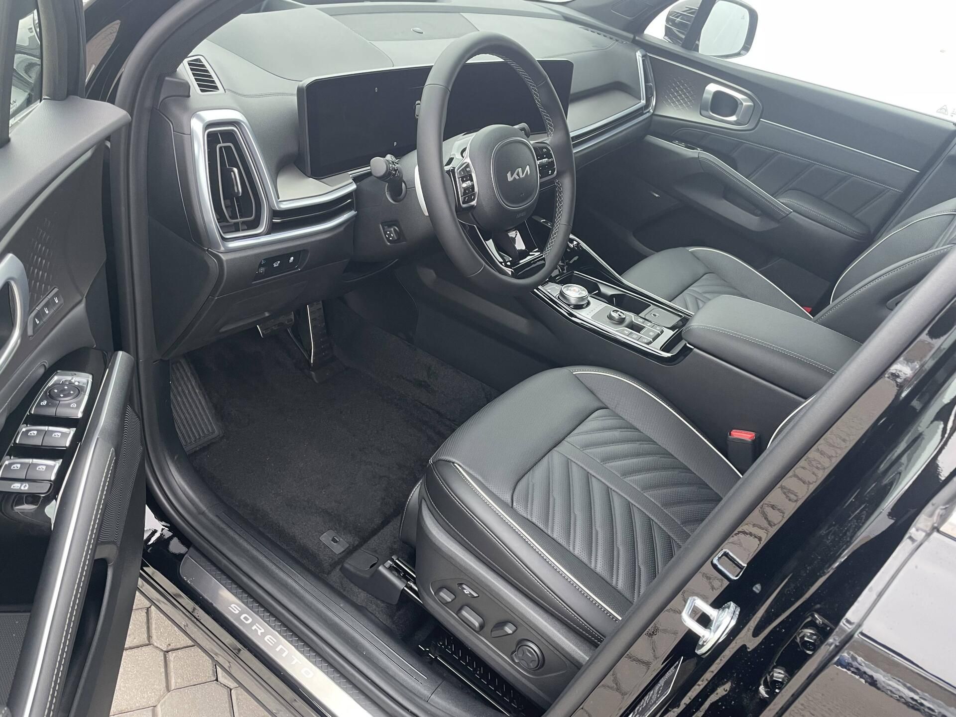 Kia Sorento, TOP 8DCT 4x4 2,2 CRDi - fotka 5