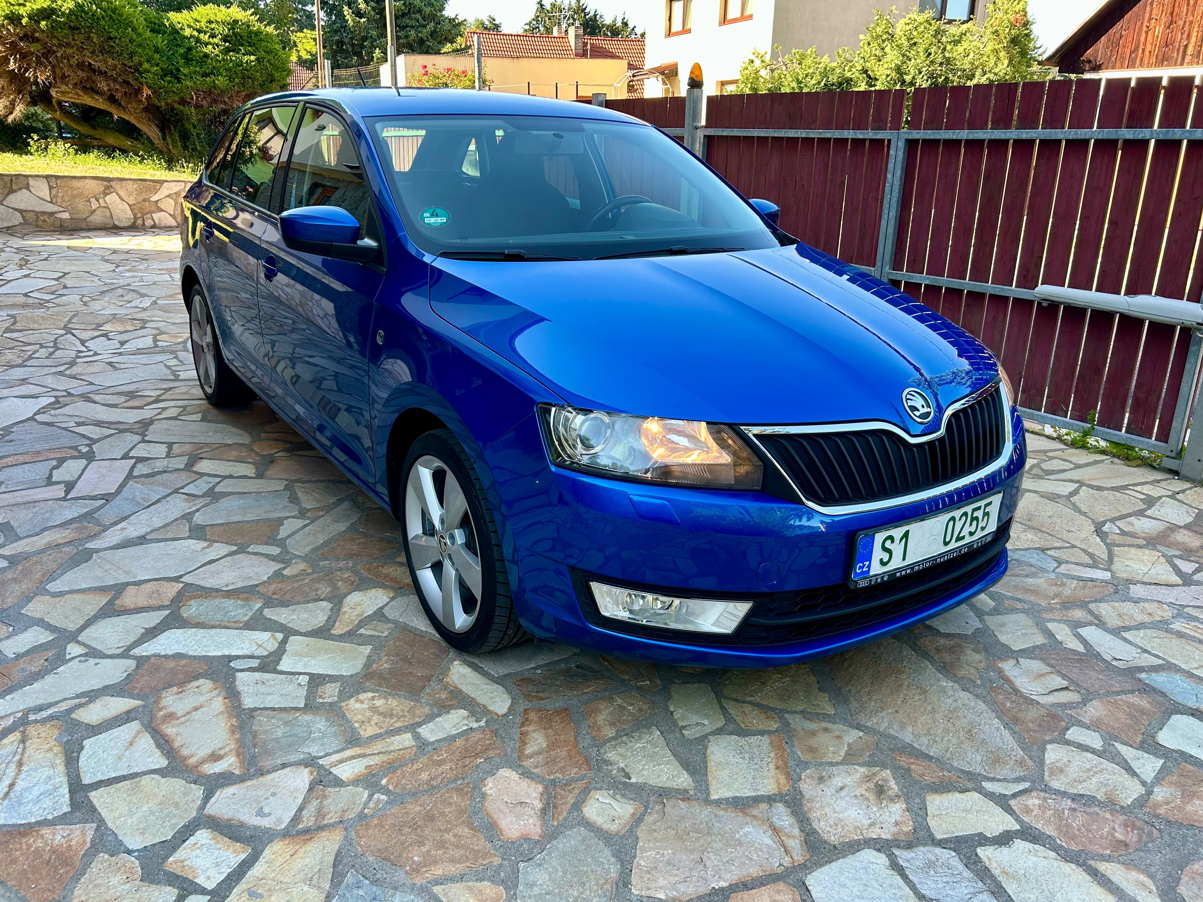 Škoda Rapid, 1.2 TSI 77KW STYLE SPORT XENON - fotka 3