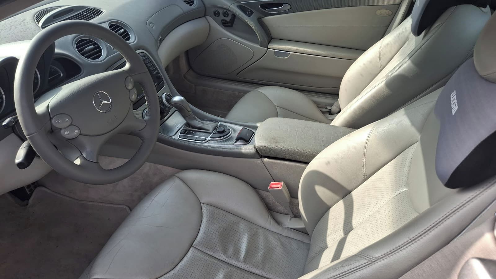 Mercedes-Benz SL, na splátky všem - fotka 3