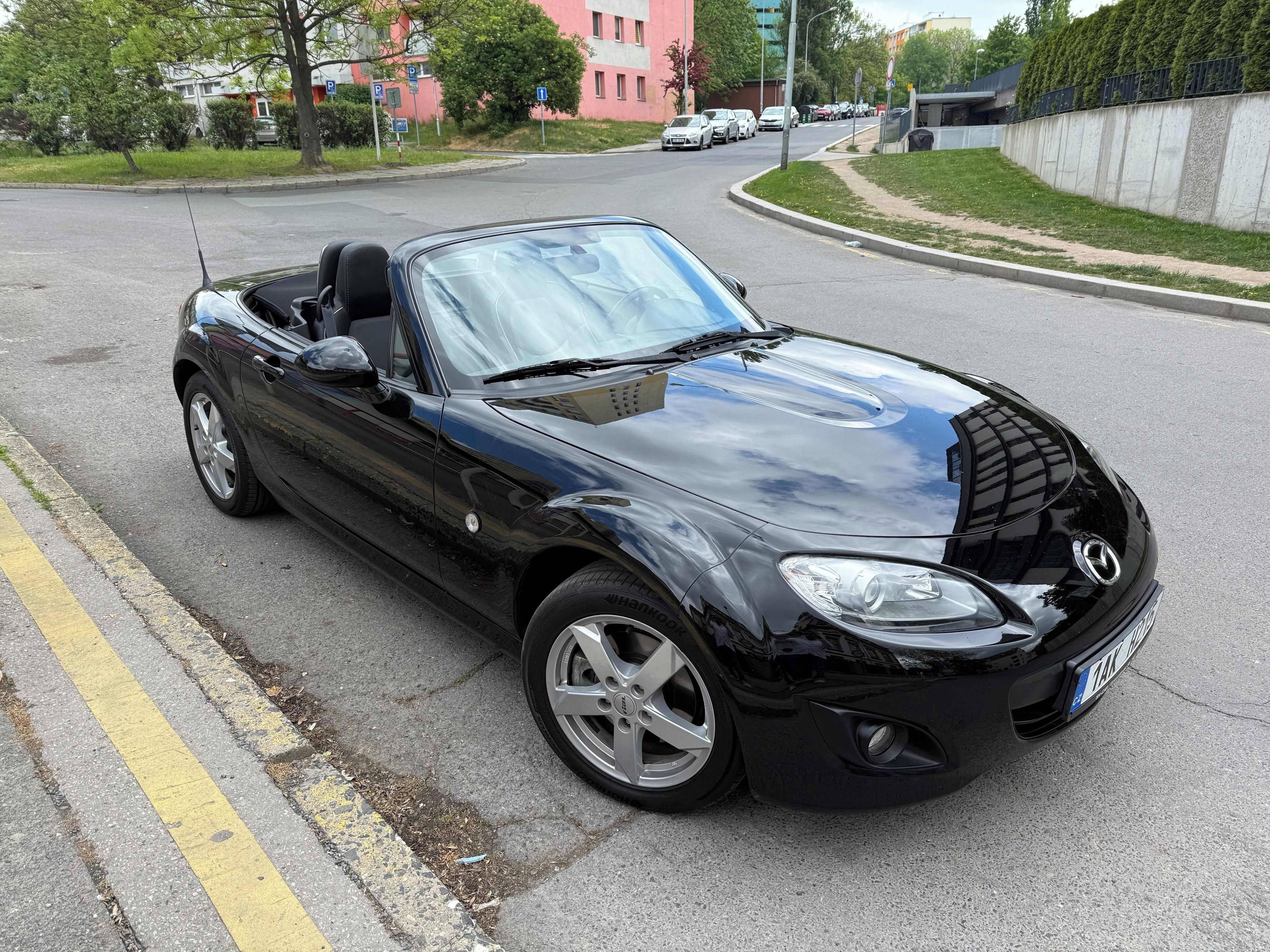 Mazda MX-5, Mazda MX-5 NCFL 1.8i 93 kW - fotka 3