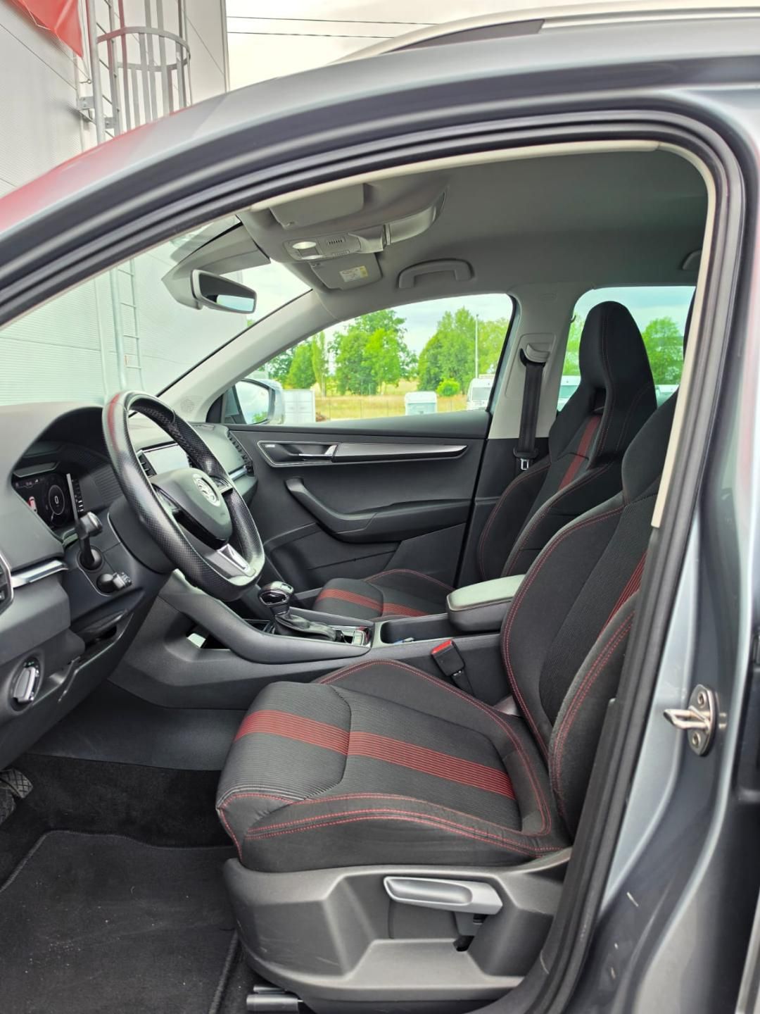 Škoda Karoq, 1.5TSI DSG Style/Sport TZ - fotka 6