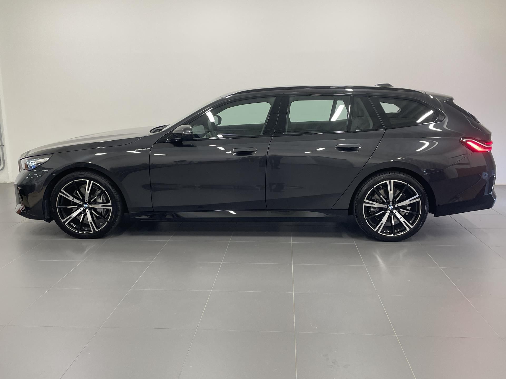 BMW Řada 5, 540d xDrive, Mpaket - fotka 2