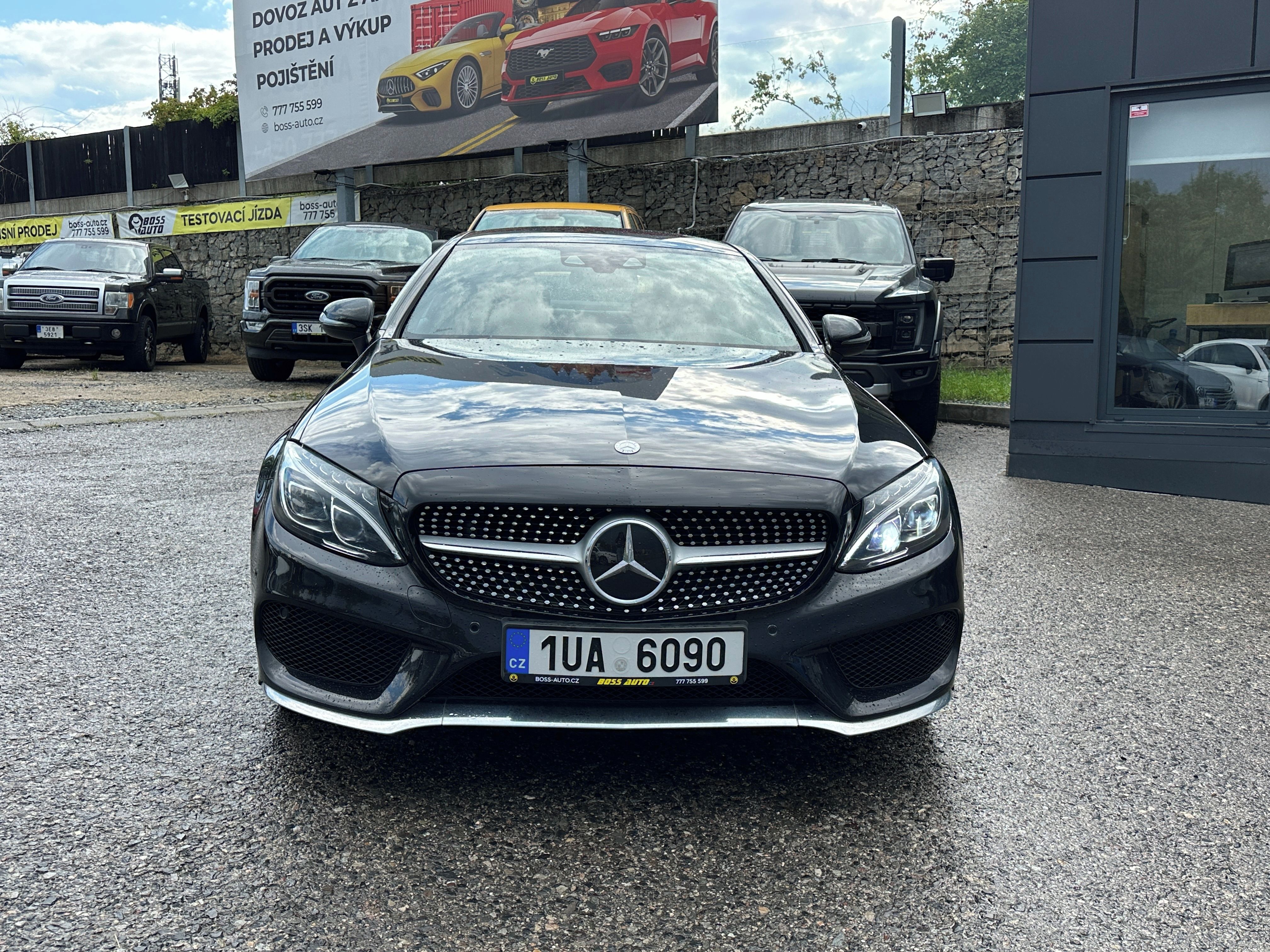 Mercedes-Benz Třídy C, Mercedes-Benz C 400 2019 - fotka 3