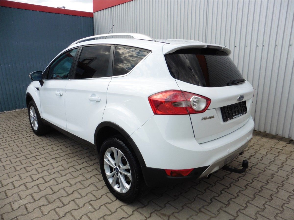 Ford Kuga, 2,0 TDCi Titanium 4X4 - fotka 6