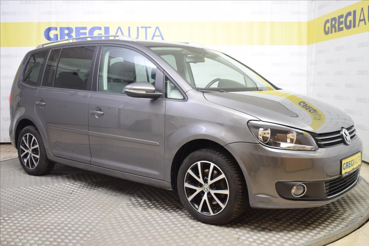 Volkswagen Touran, 1,6 TDi NOVÉ ROZVODY,PO STK - fotka 3