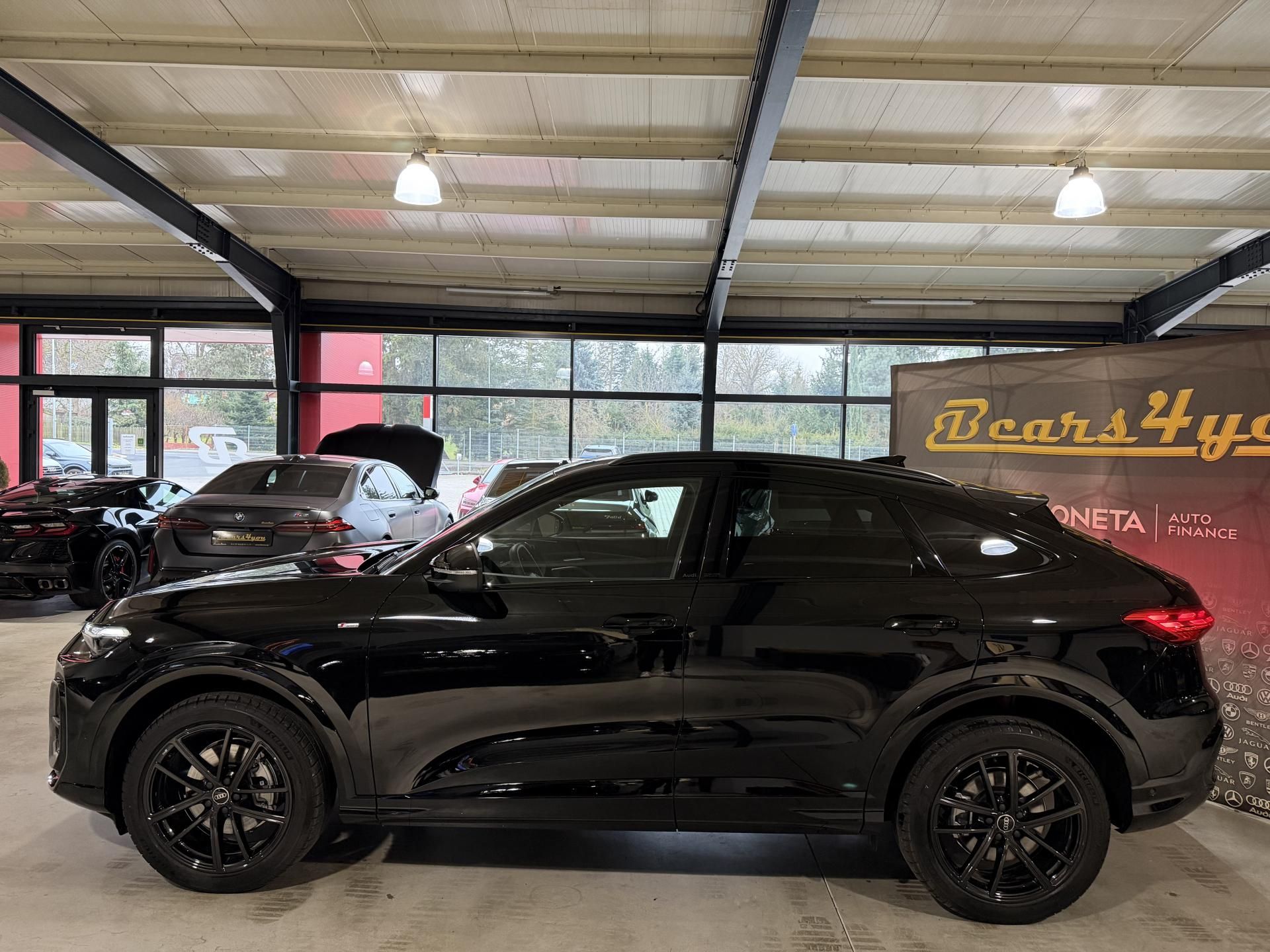 Audi Q5, SB TFSI 150kW 4X4 SLINE R20 3D - fotka 4