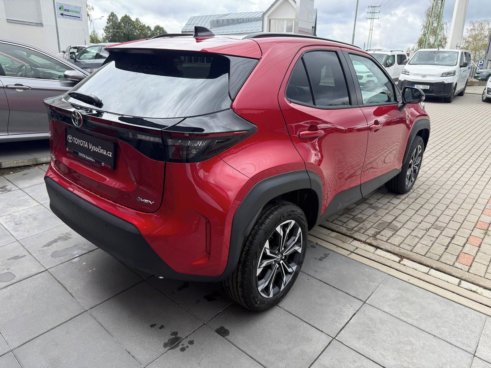 Toyota Yaris Cross, 1.5HEV 130PS Style - fotka 4