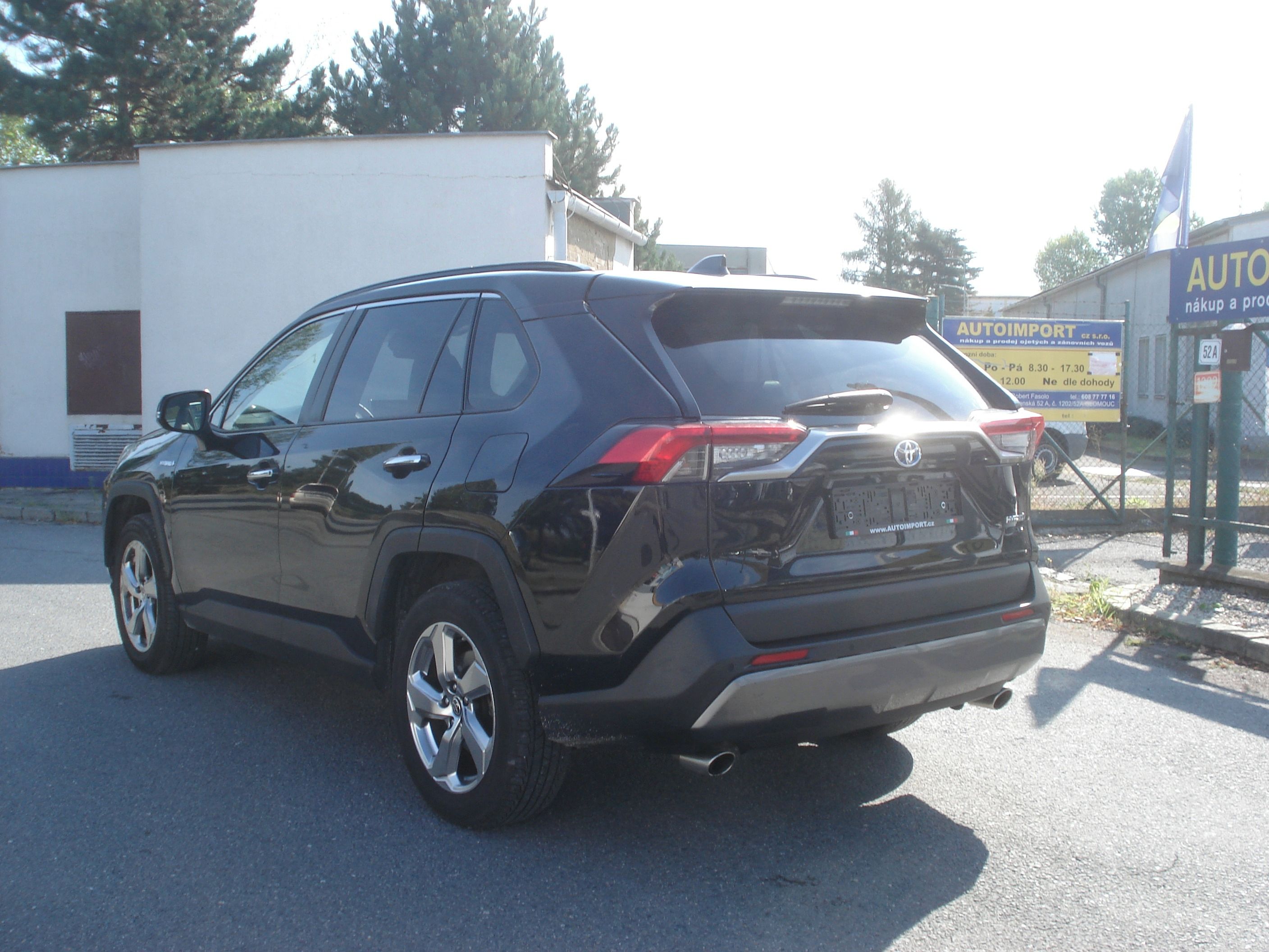 Toyota Rav4, 2.5 HYBRID -LOUNGE 4x4 - fotka 2