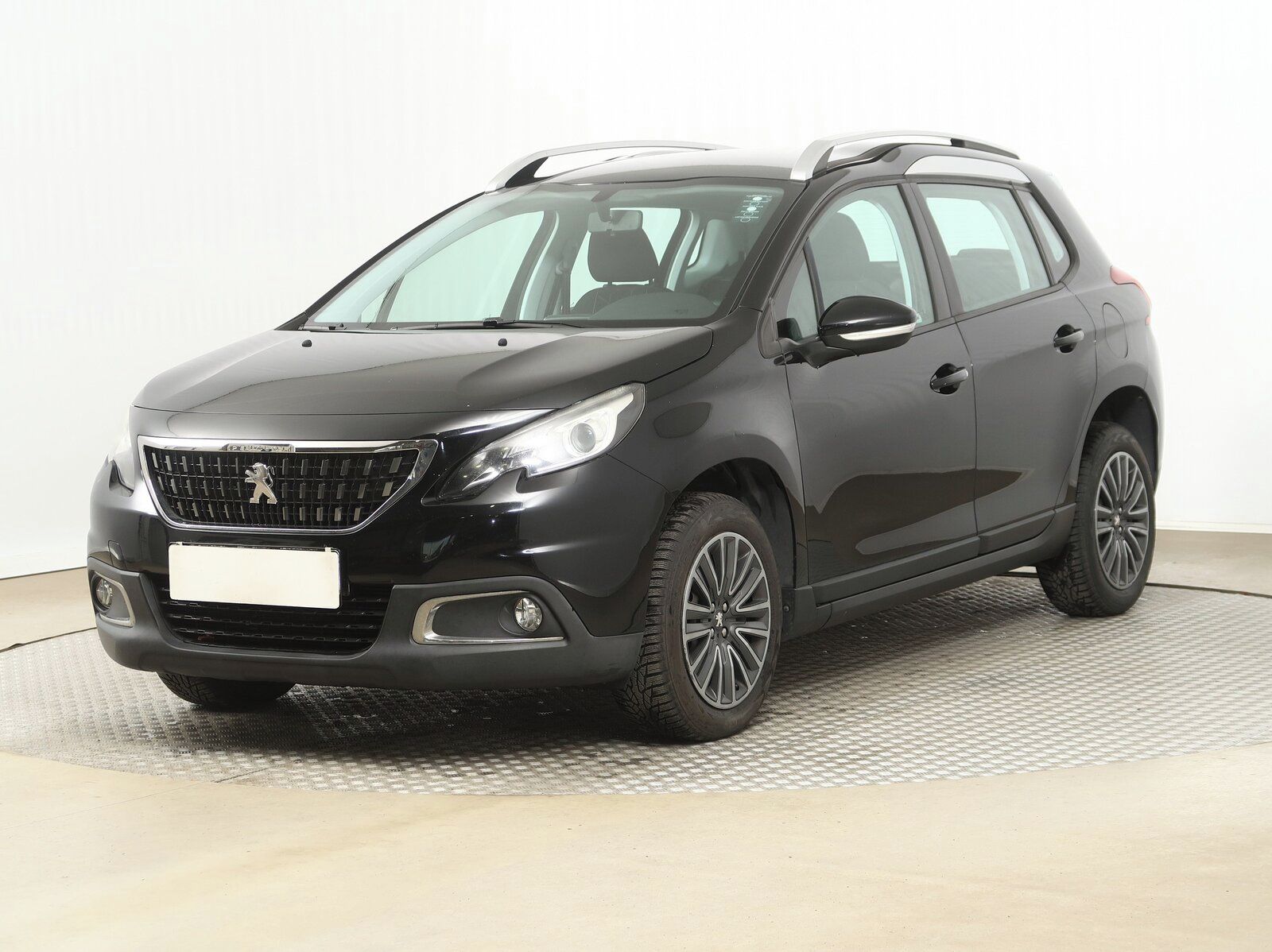Peugeot 2008, 1.2 PureTech, Automat - fotka 2