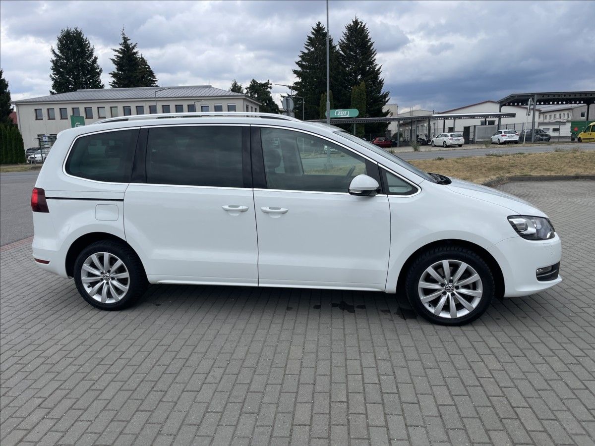 Volkswagen Sharan, 2,0 TDi 110kw Highline LED Rad - fotka 5