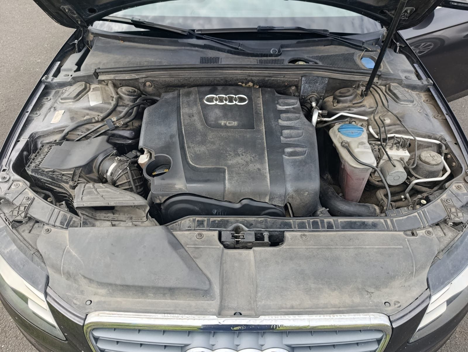 Audi A4, 2,0 TDi - fotka 5