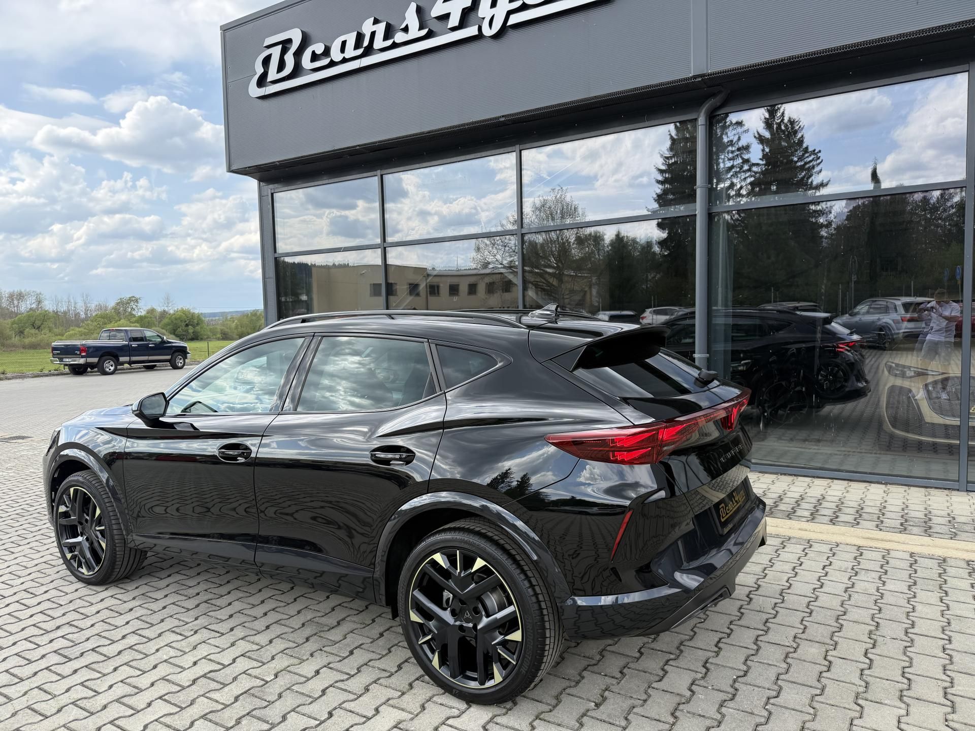 Cupra Formentor, 2.0TDI TRIBE 150k DSG ZÁRUKA 5 - fotka 6