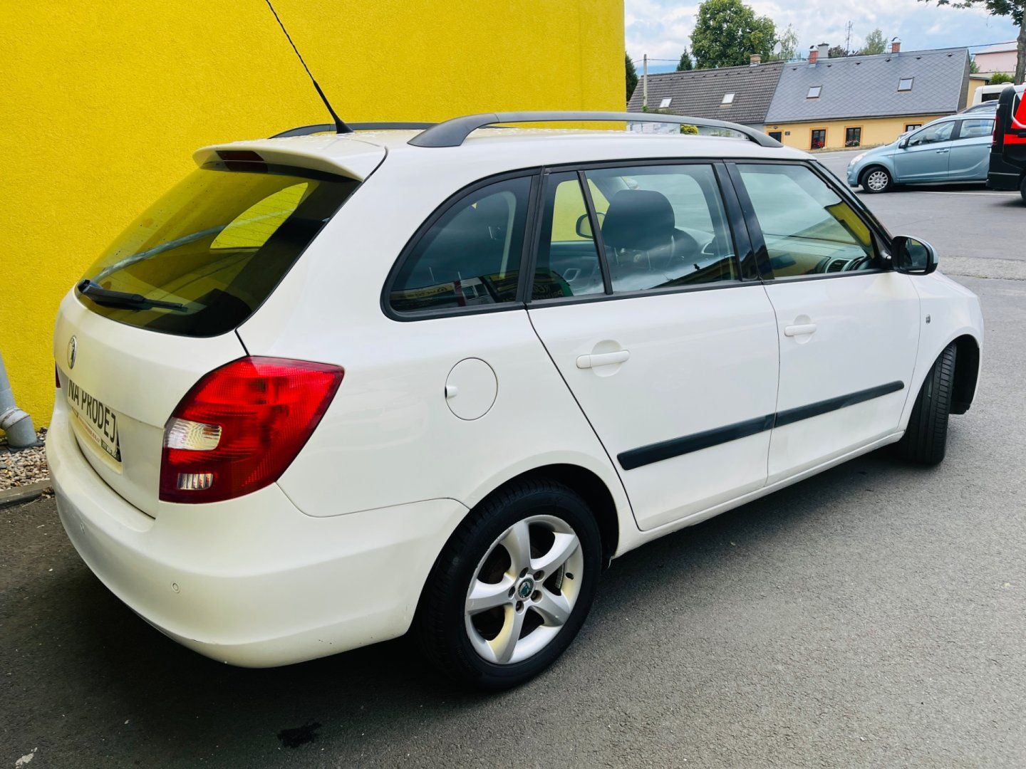 Škoda Fabia, 1.4 16V 63 kW COMBI VÝHŘEV SED - fotka 6