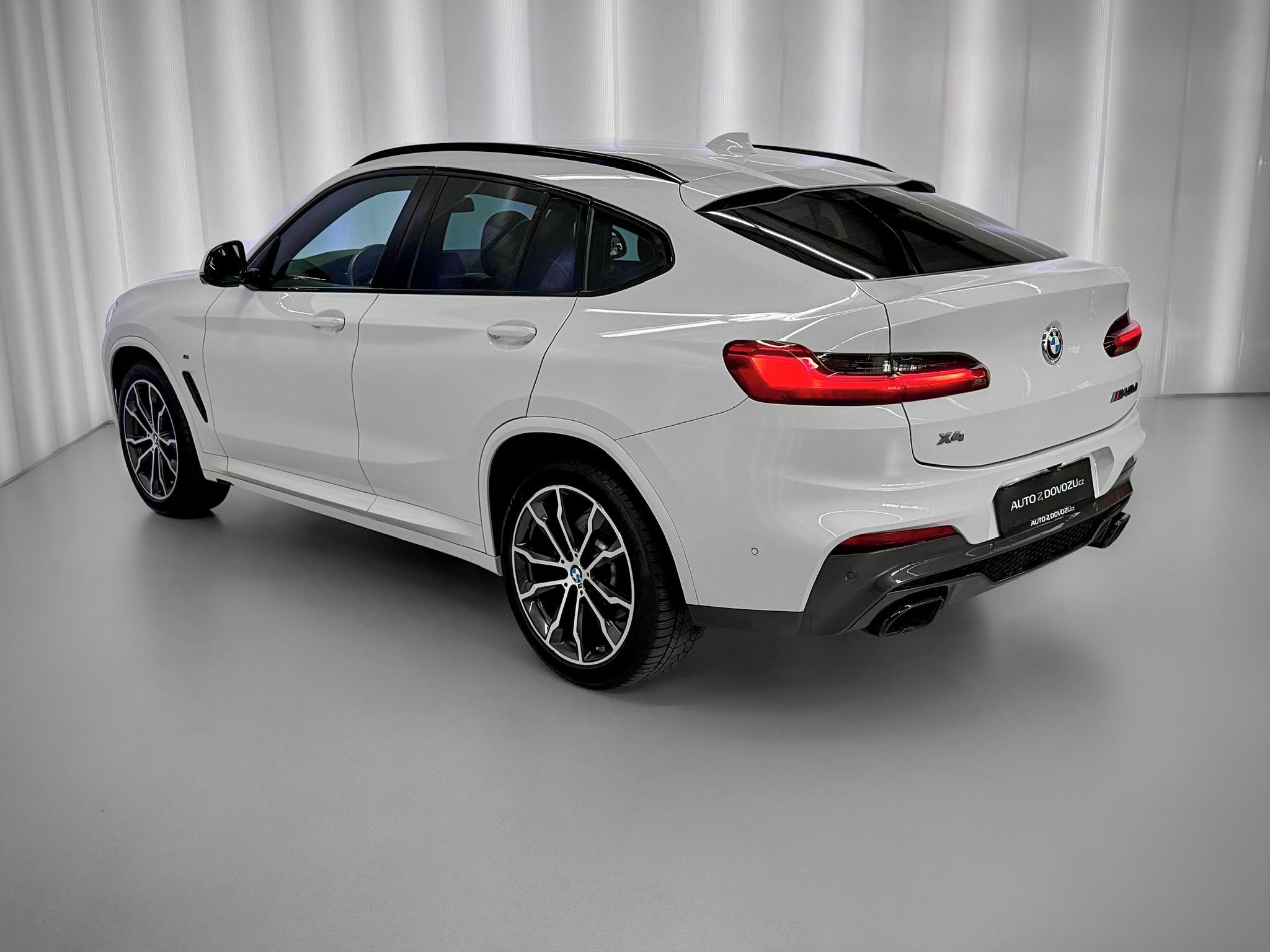 BMW X4, M40d xDrive M-PAKET - fotka 4