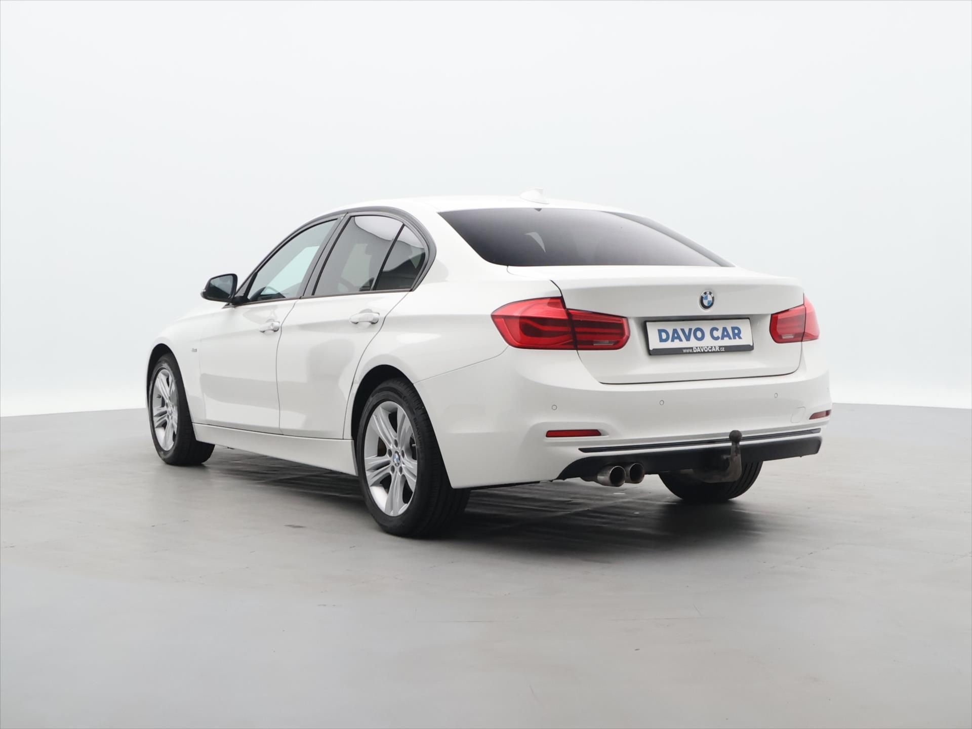 BMW Řada 3, 2,0 320i 135kW CZ xDrive Sport - fotka 5