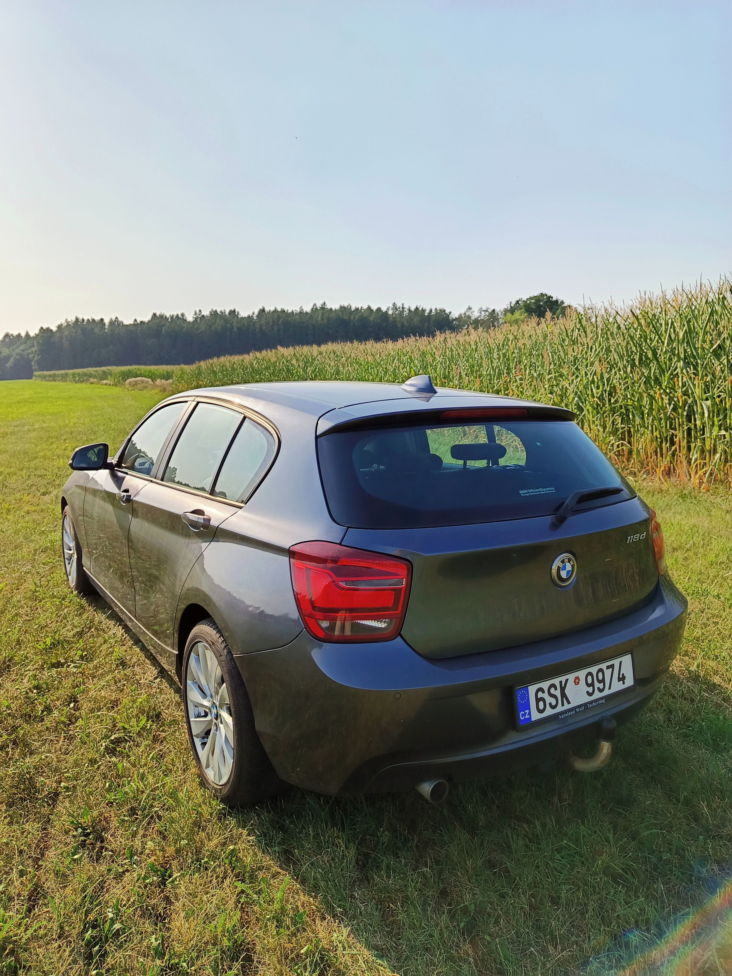 BMW Řada 1, 118D, 105kw, nová TK, kůže - fotka 2