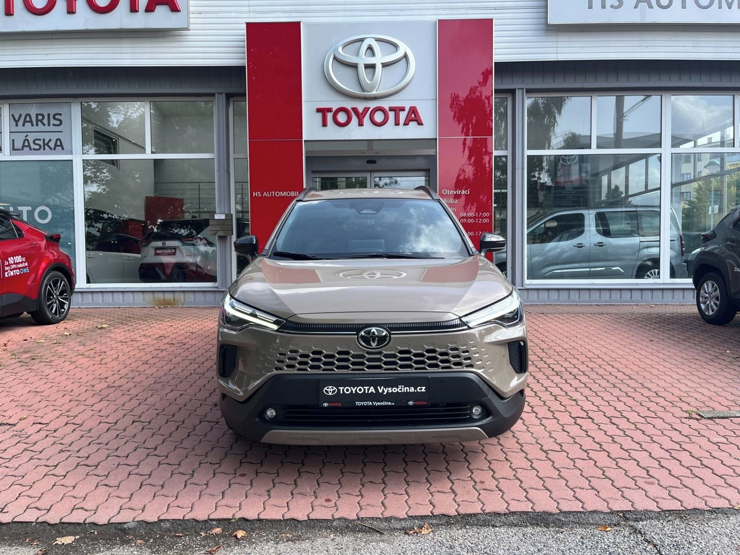 Toyota Corolla Cross, MY26 1.8L Hybrid 140 koní 4x2 - fotka 3