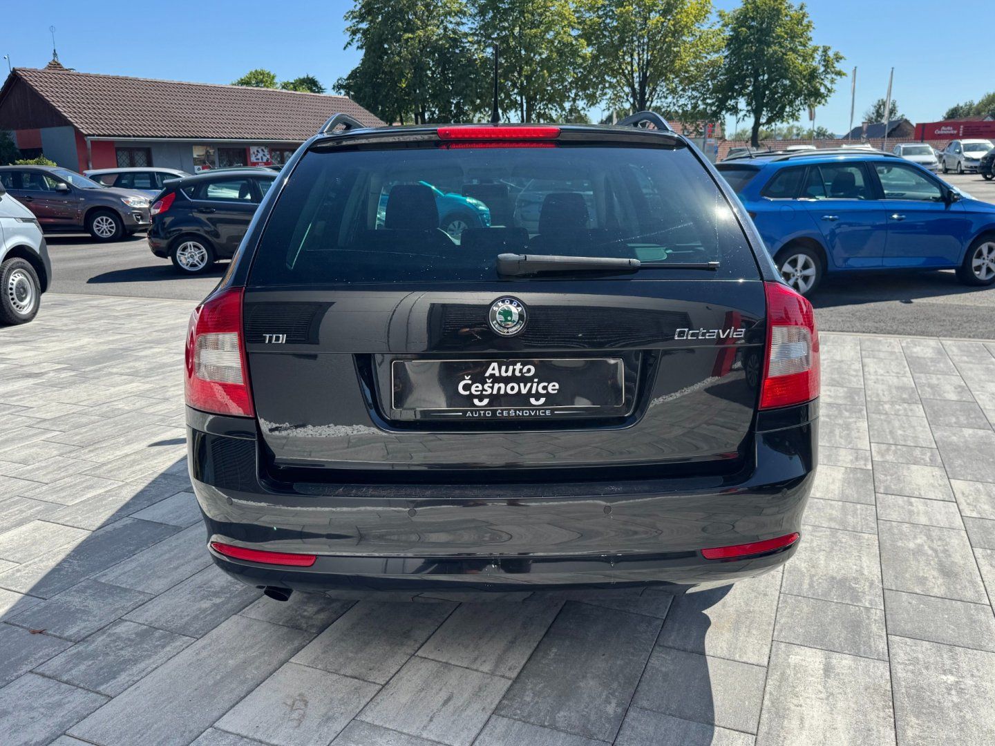 Škoda Octavia, Elegance 1.6 TDI 77kW - fotka 6