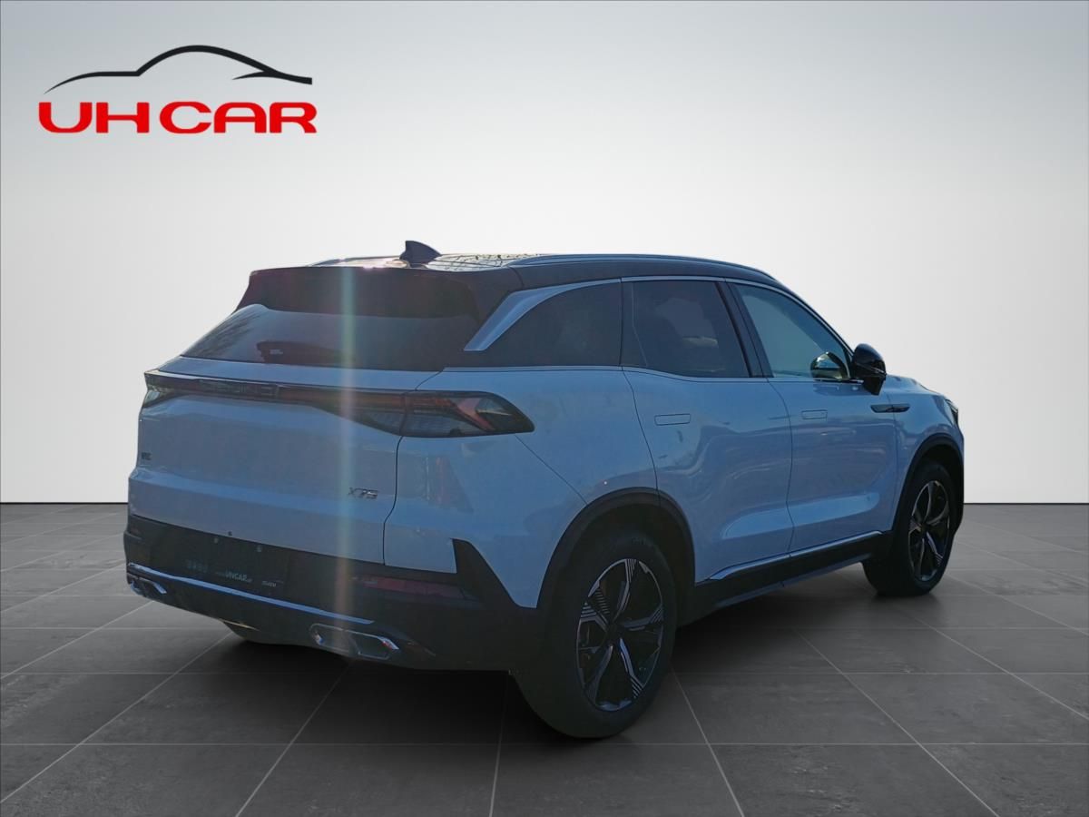 BAIC X7, 4x2  1.5T+7DCT - fotka 6