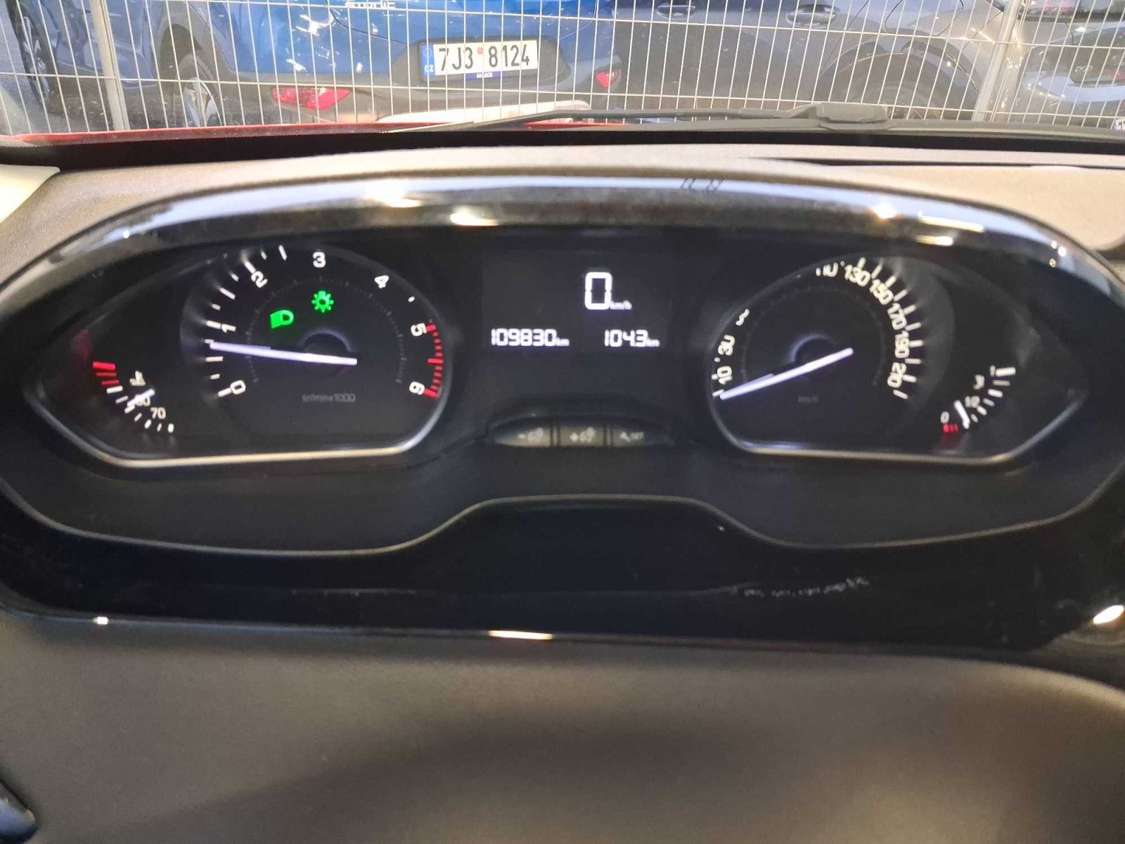 Peugeot 208, 1.6 BlueHDi, Serv.kniha, Klima - fotka 3