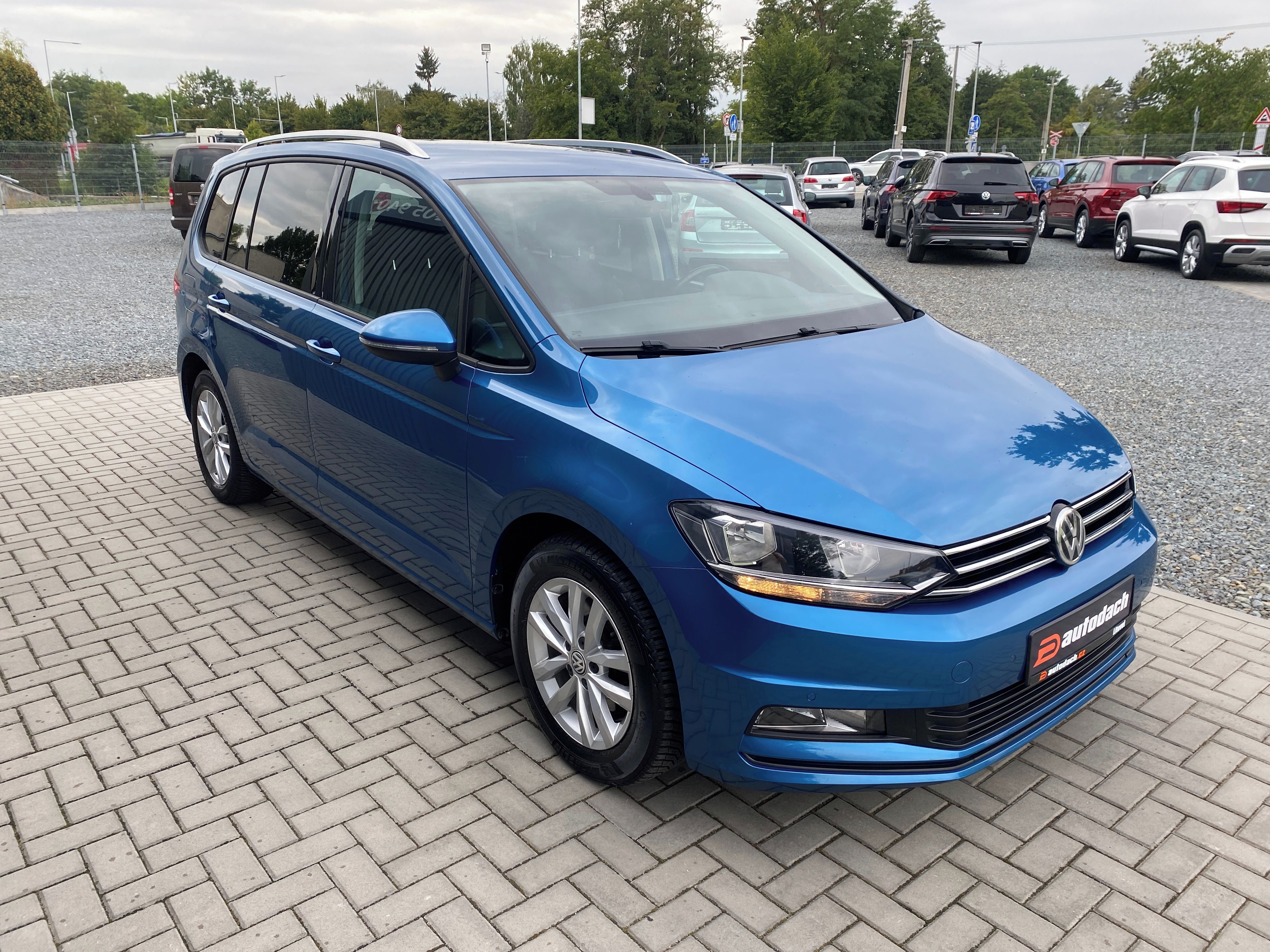 Volkswagen Touran, 1.2 TSI81kW-1xMAJ.-NAVI-KAMERA - fotka 6