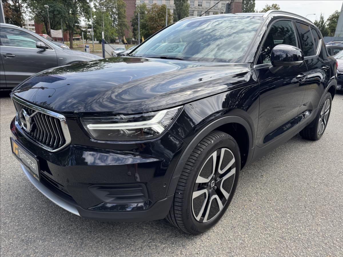 Volvo XC40, 2,0 AWD+360.FULL LED+ - fotka 3