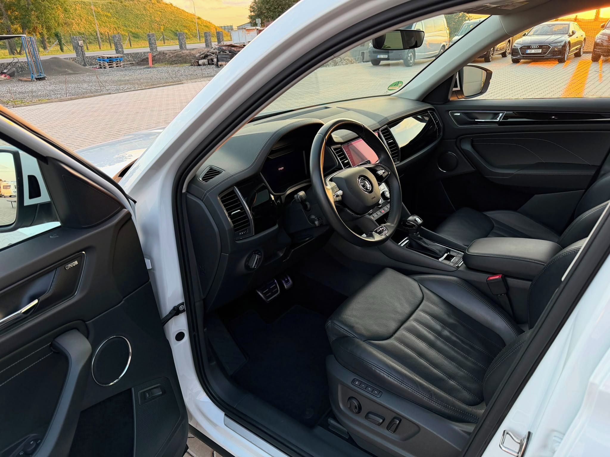 Škoda Kodiaq, L&K, 4x4, webasto, tažné, 2022 - fotka 6