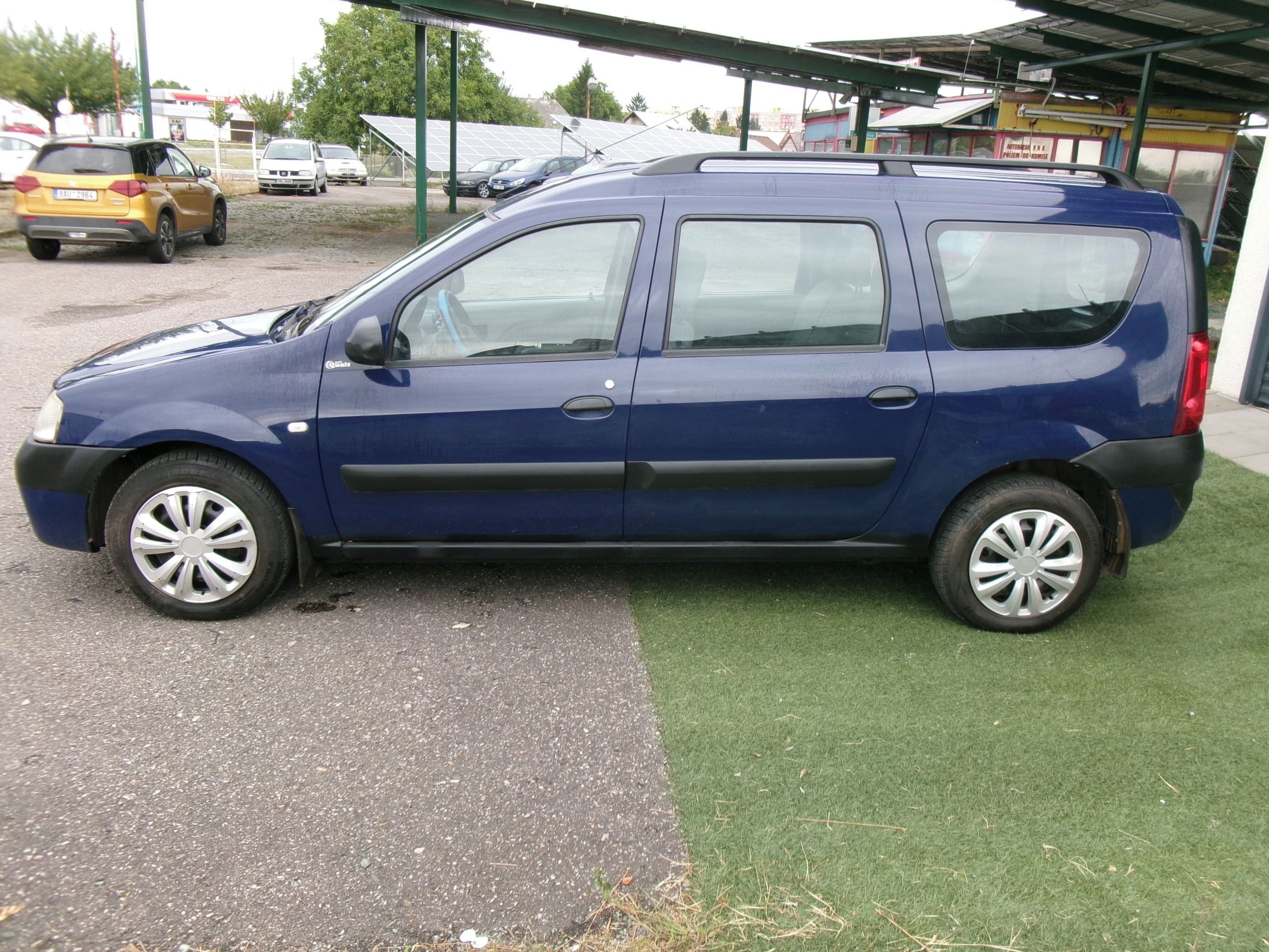 Dacia Logan, 1.6i CZ,2.maj.klima - fotka 4