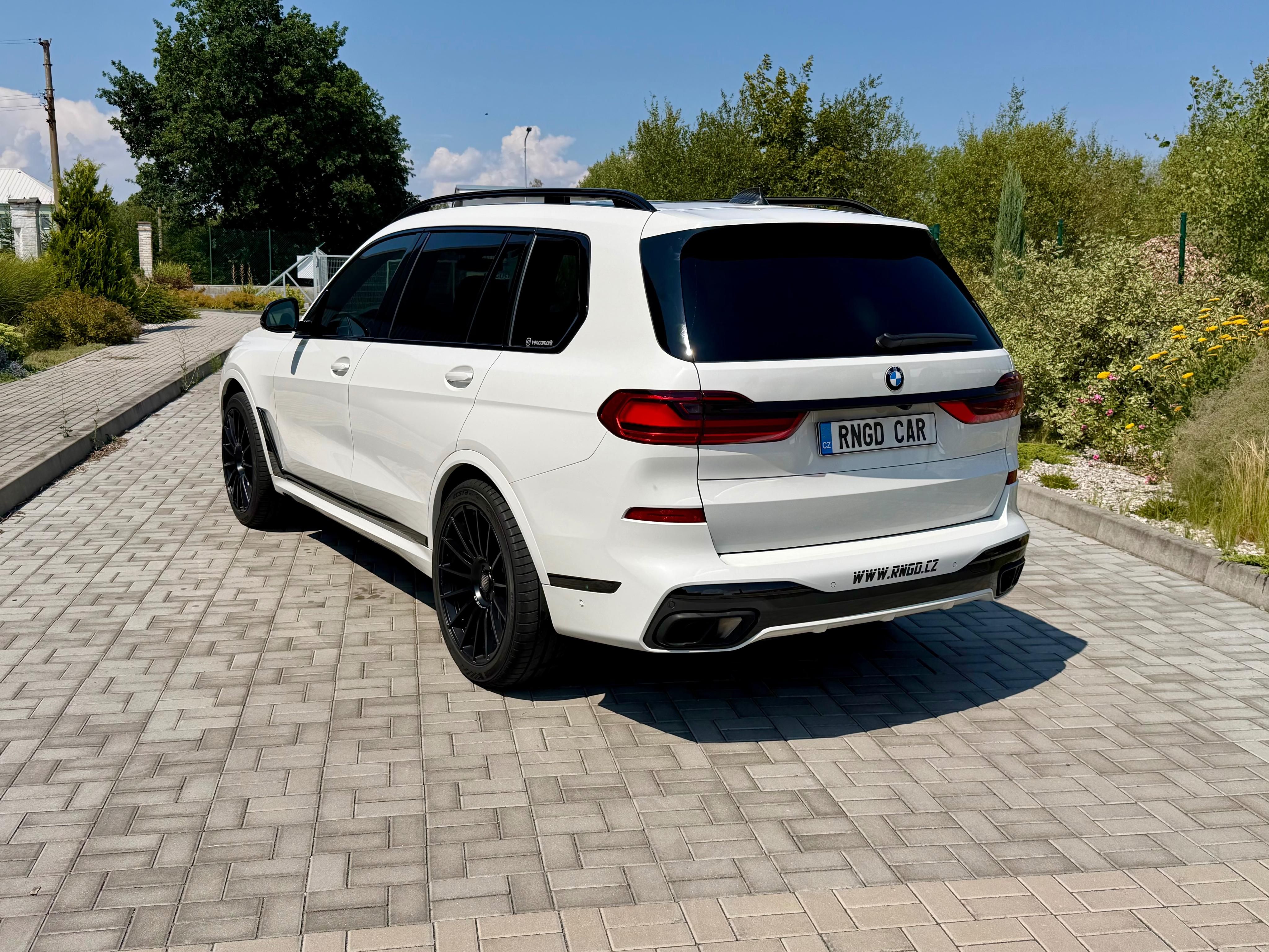 BMW X7, xDrive 30d M-packet - fotka 4