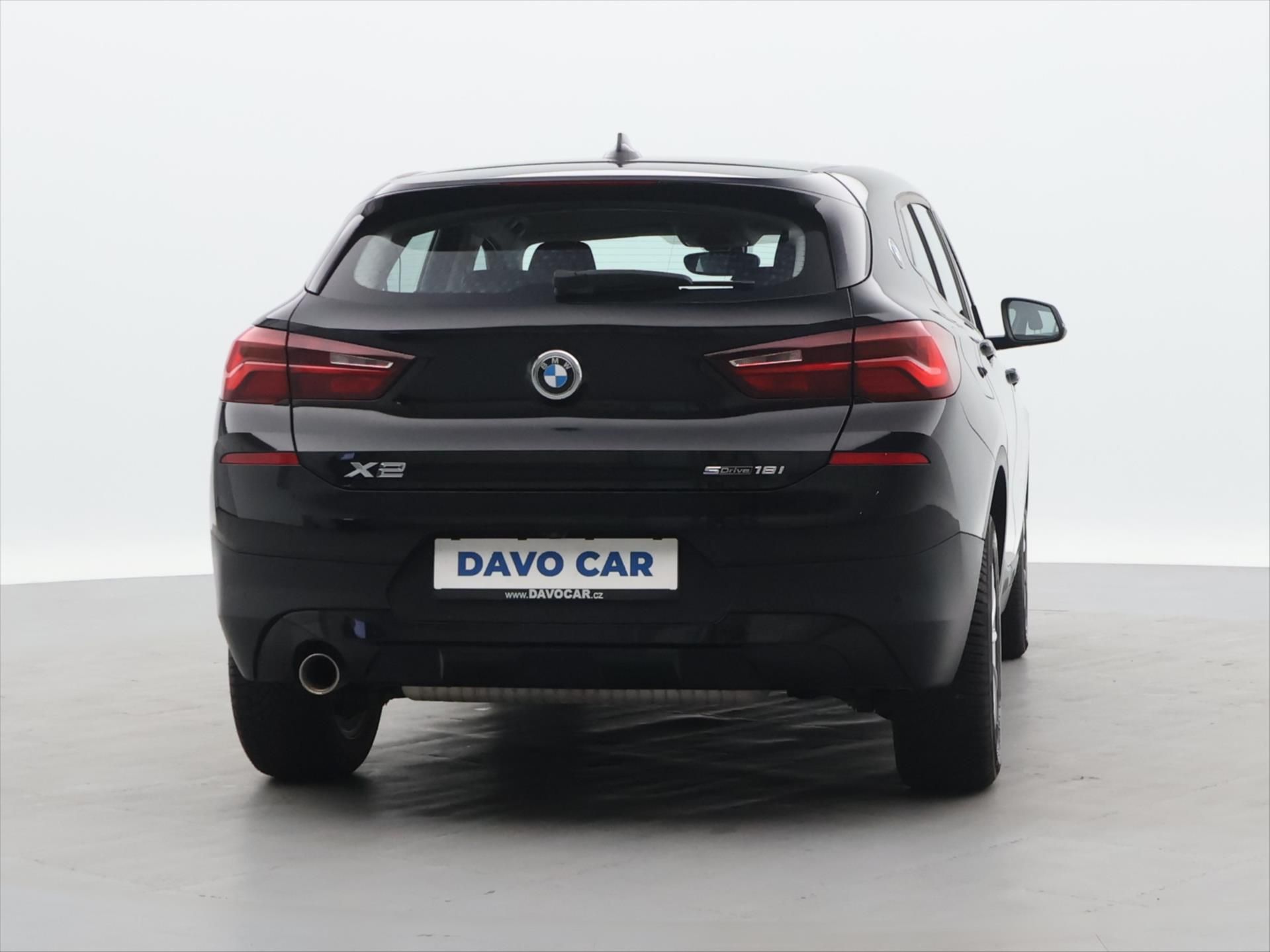 BMW X2, 1,5 18i 100kW sDrive CZ - fotka 6