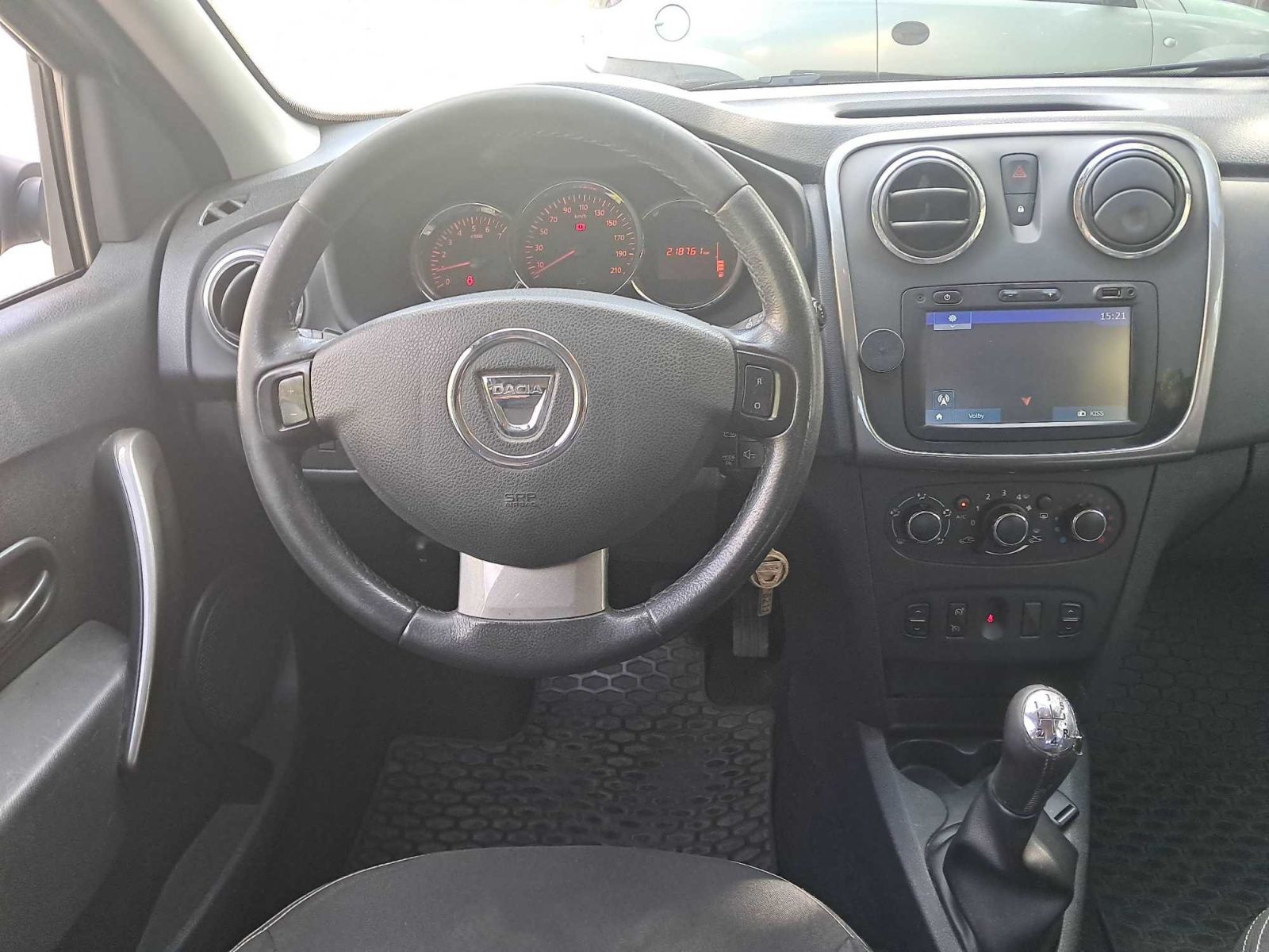 Dacia Sandero, 1.5 dCi, Celebration - fotka 3