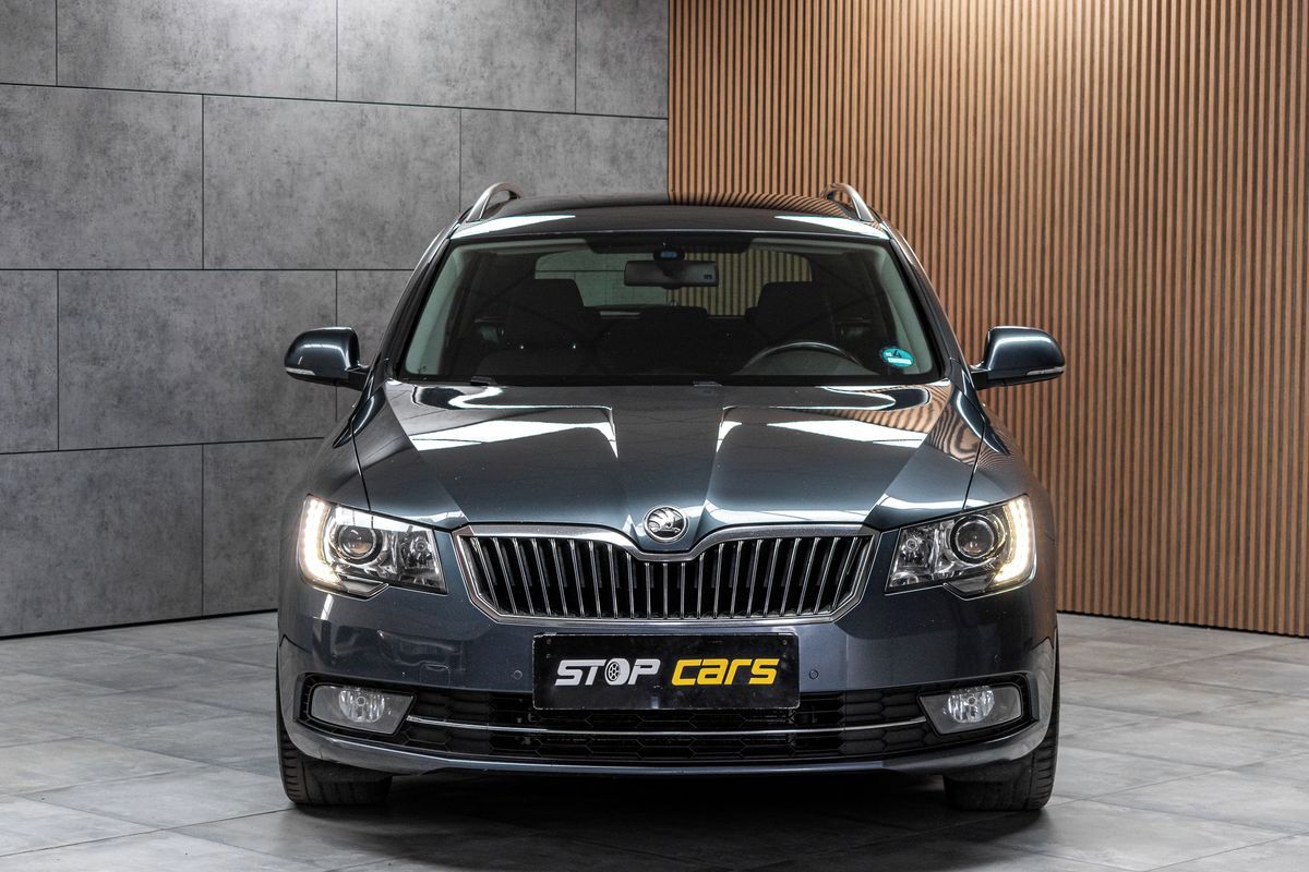 Škoda Superb, 2.0 TDI DSG AMBITION BUSINESS - fotka 2