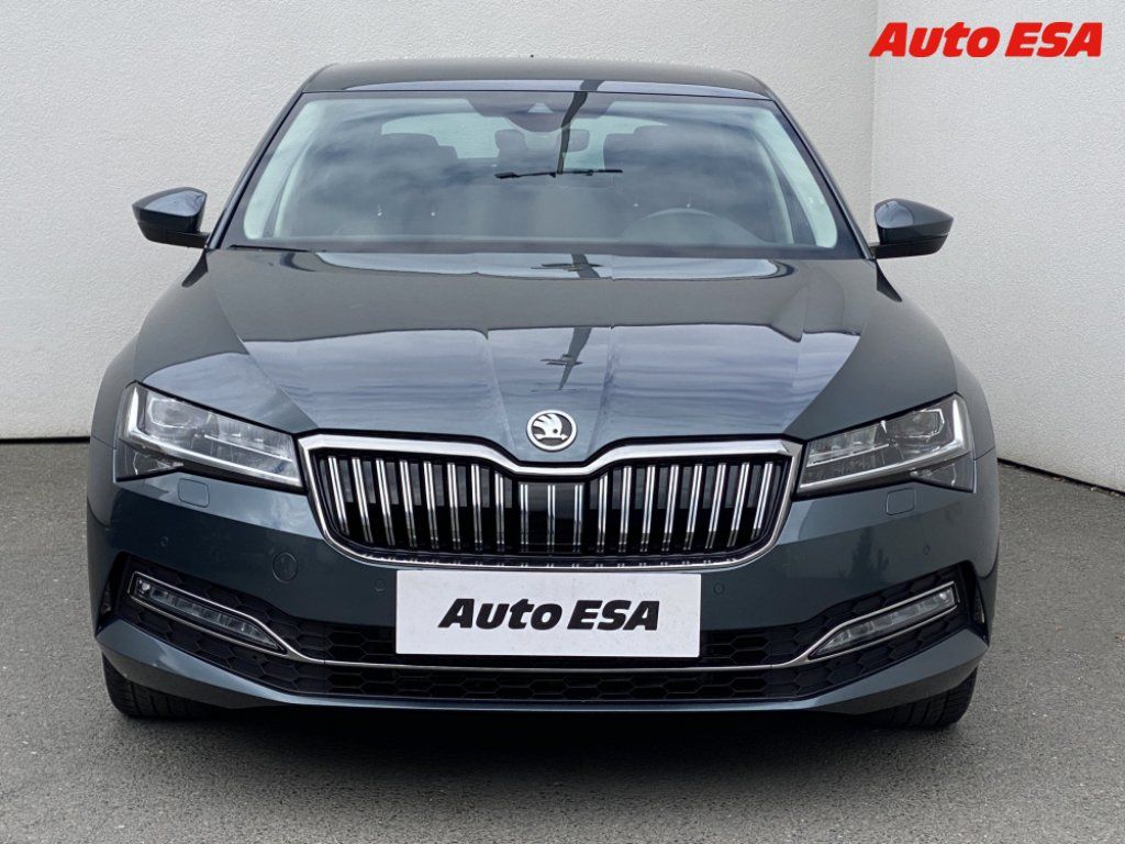 Škoda Superb, 2.0 TDi - fotka 2