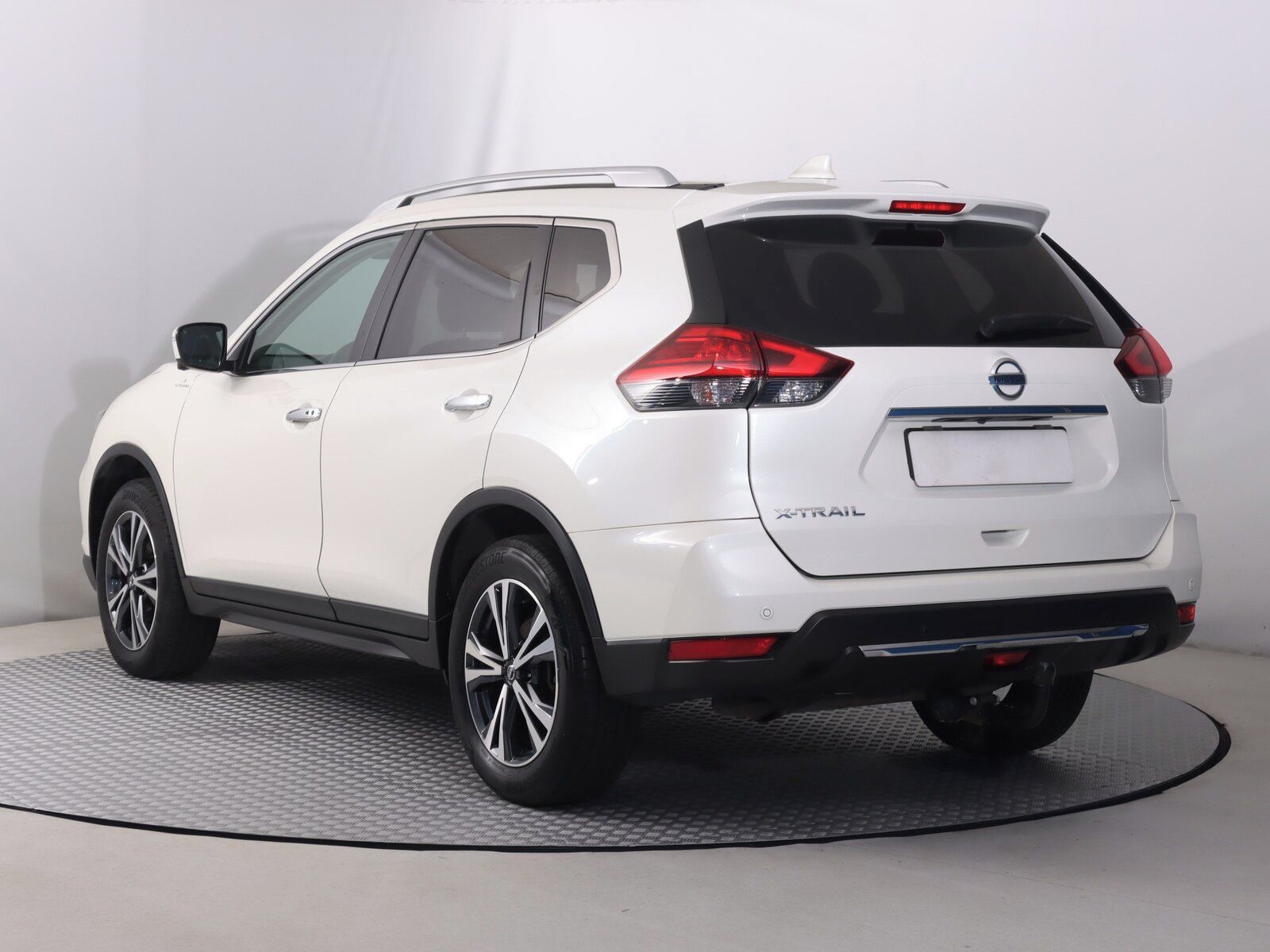 Nissan X-Trail, 1.6 DIG-T, Serv.kniha - fotka 4