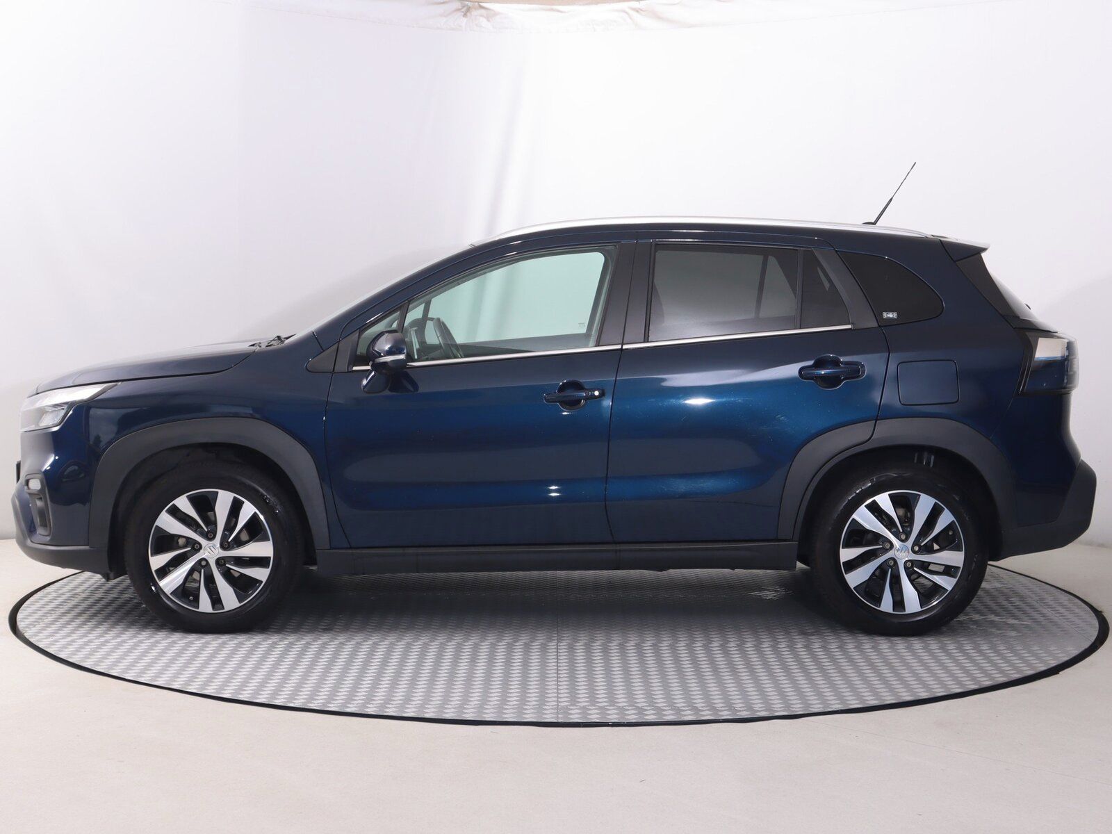 Suzuki SX4 S-Cross, 1.4 BoosterJet, 4X4 - fotka 3
