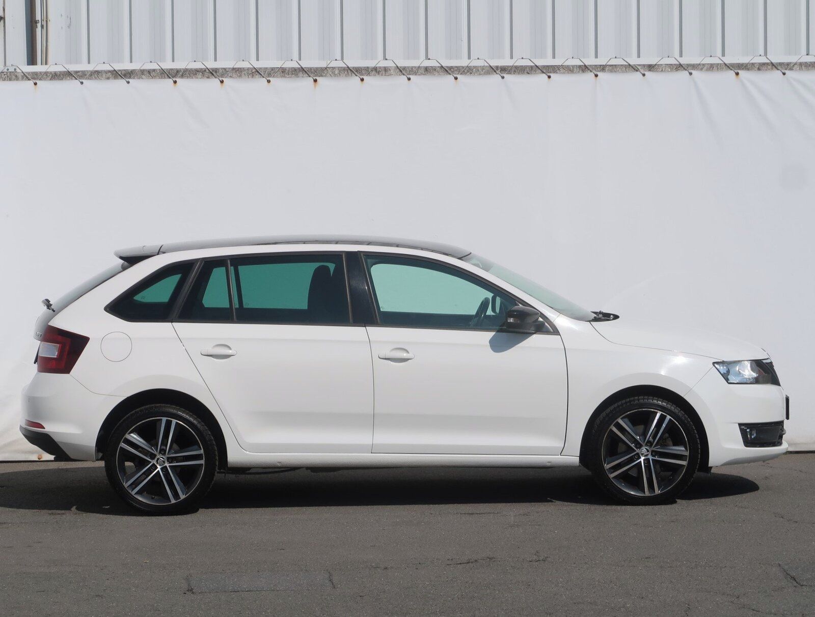 Škoda Rapid, 1.4 TSI, Automat, Navi - fotka 6