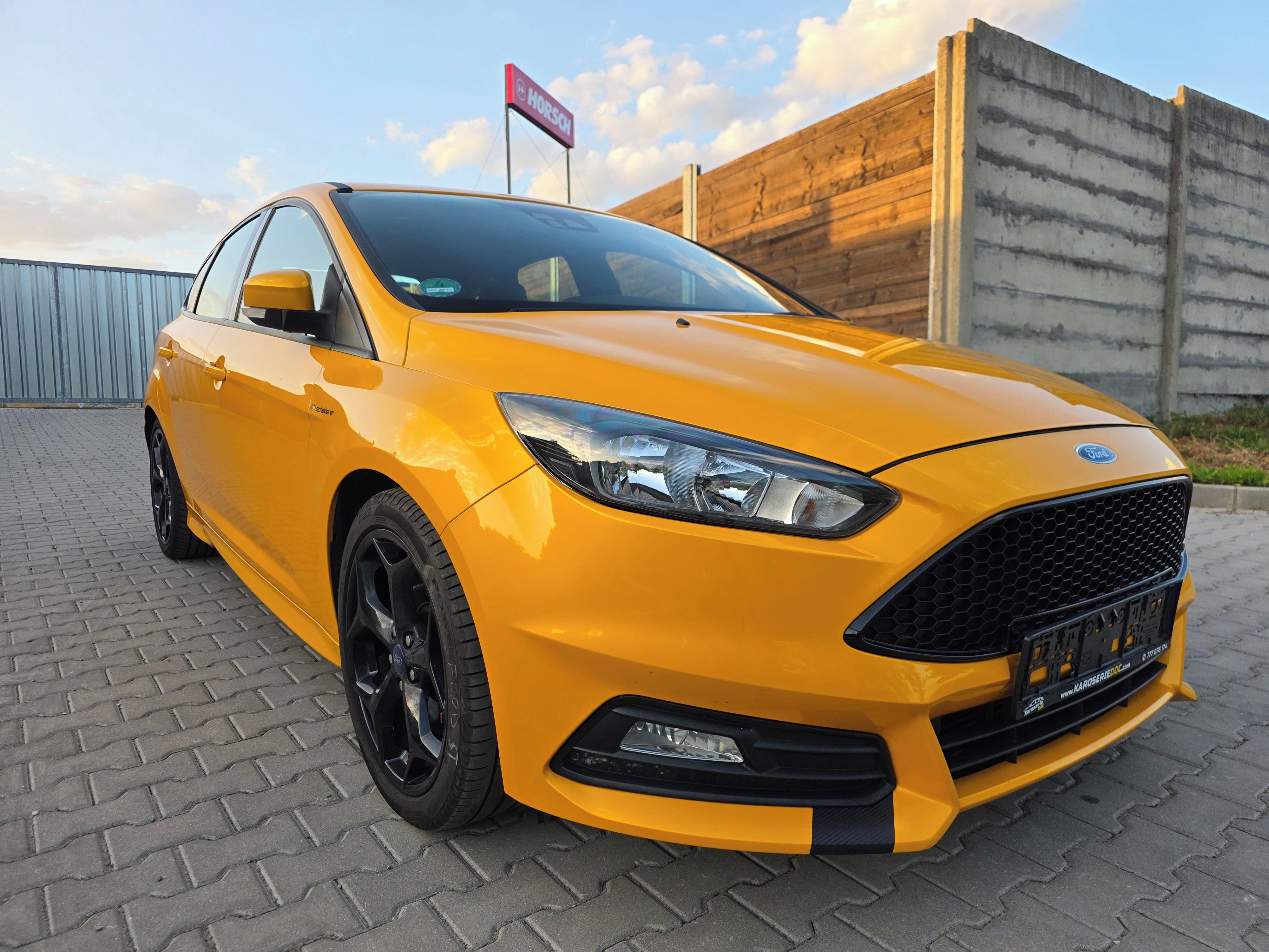 Ford Focus, 2.0 ST 184kW Recaro Top Stav - fotka 6