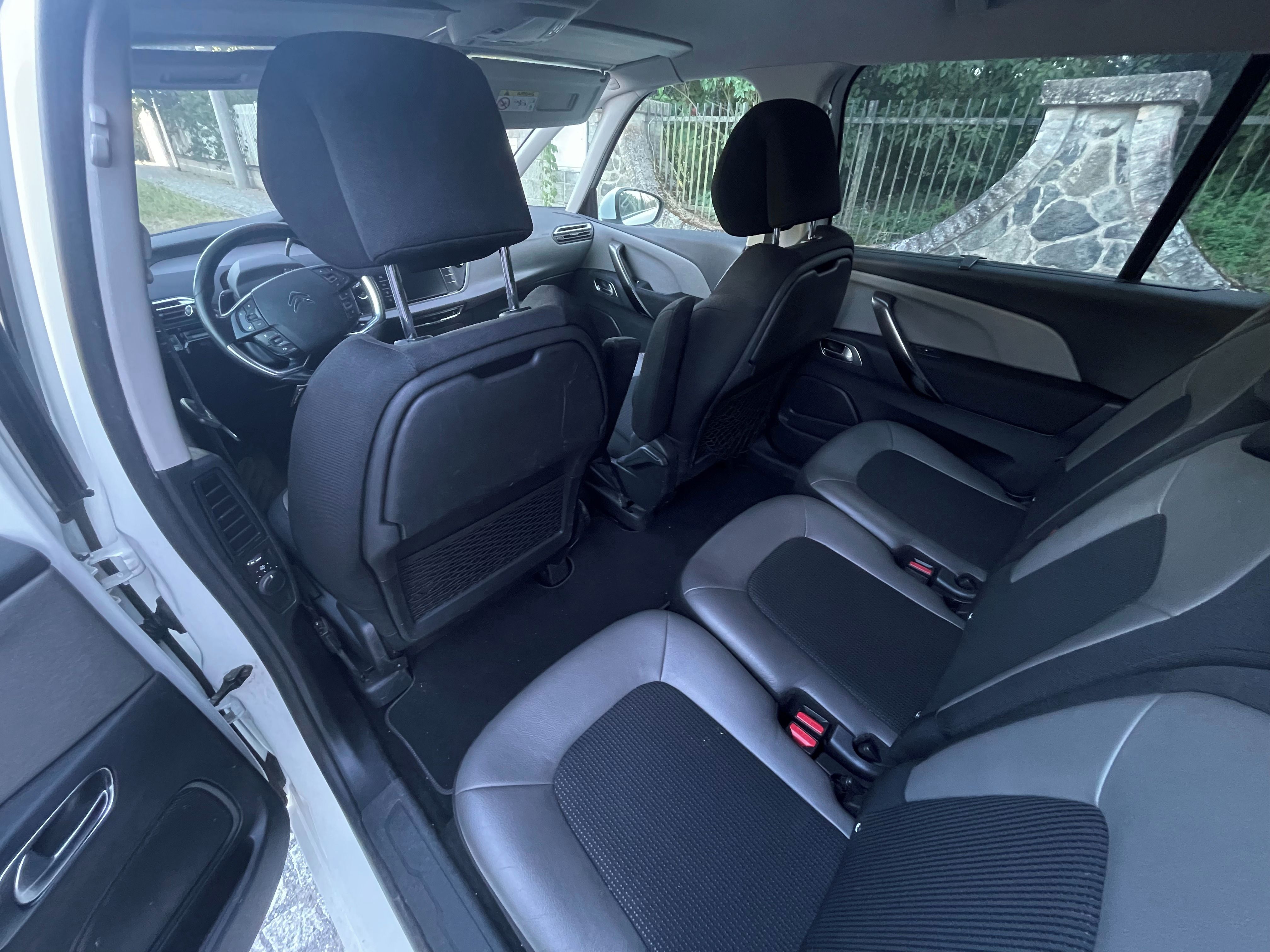 Citroën Grand C4 Picasso, 2.0 HDi, automat, 5místný - fotka 6