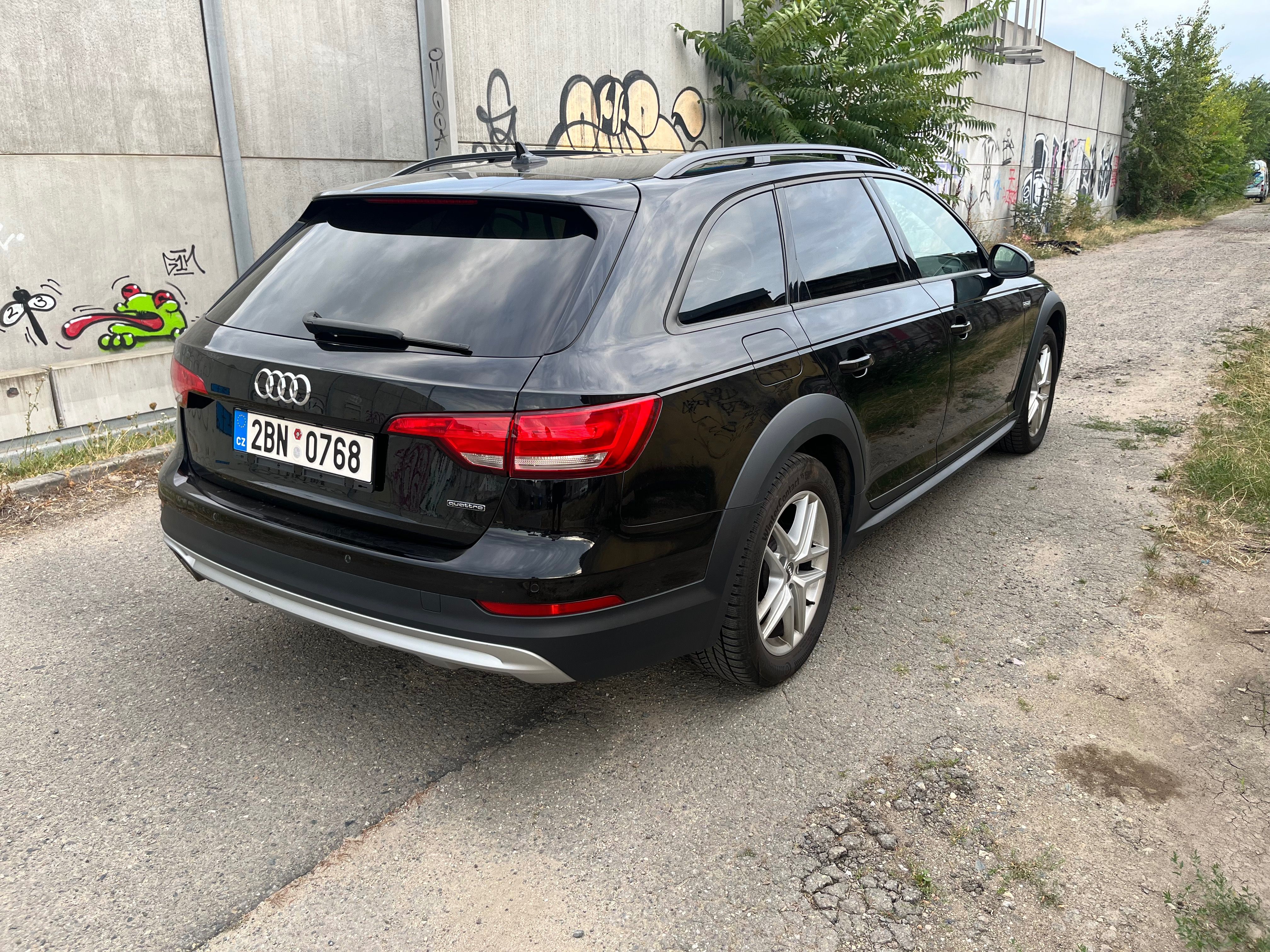 Audi A4 allroad, 2.0 TDI - fotka 4