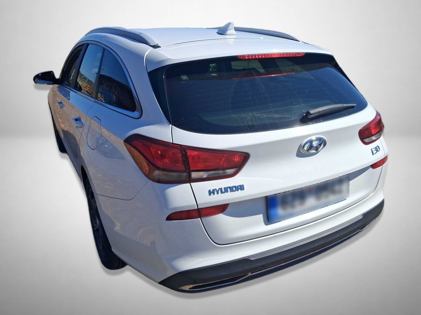 Hyundai i30, 1.6 CRDi, Automat, ČR,1.maj - fotka 2