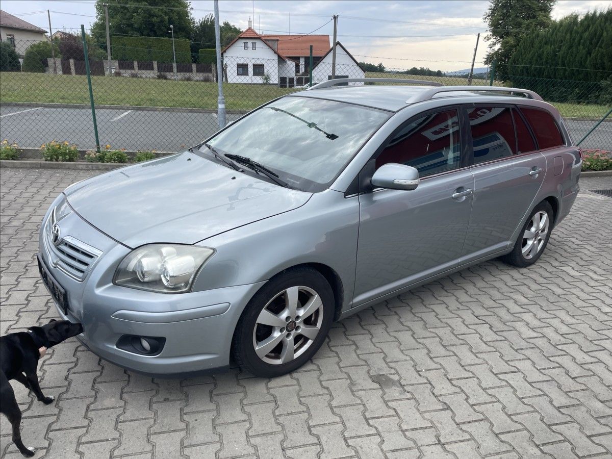 Toyota Avensis, 1,8 VVT-i DIGIKLIMA OK NOVÁ ST - fotka 4