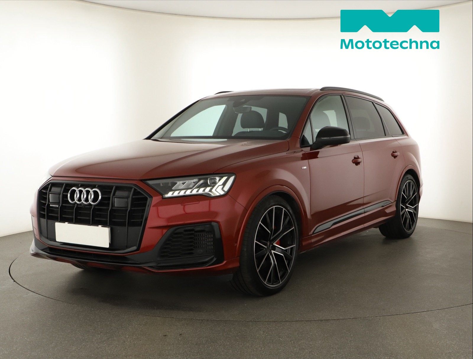 Audi Q7, 55 TFSI, DPH, S-Line, tažné