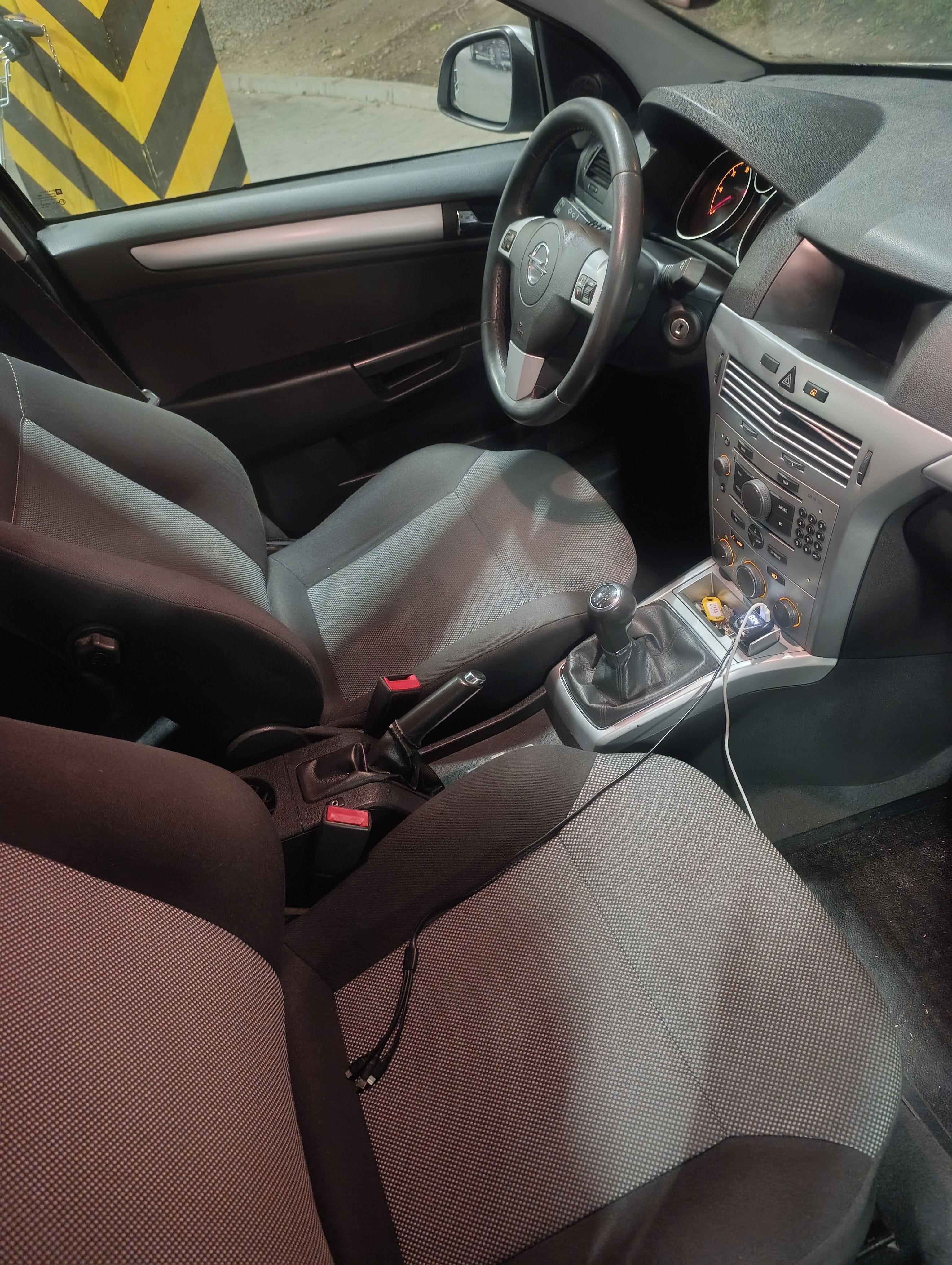 Opel Astra, 1.7 TDI - fotka 3