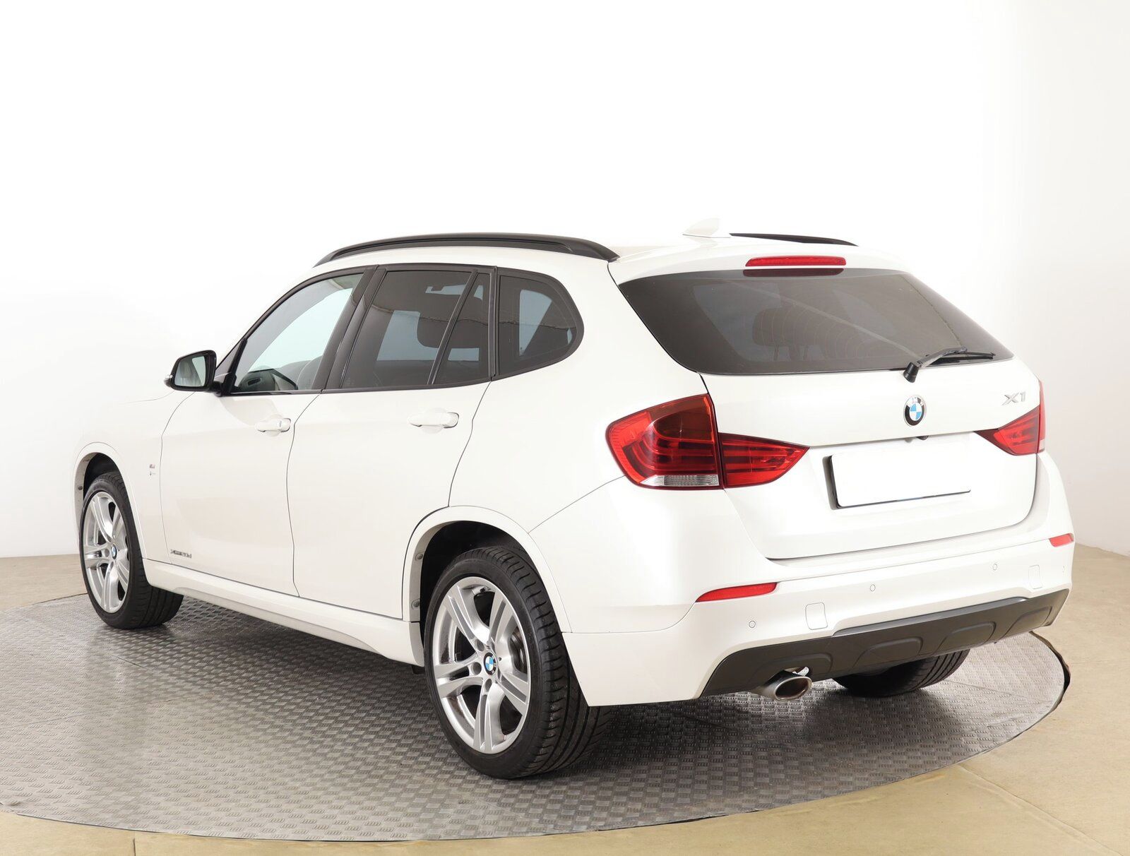 BMW X1, sDrive20d, M Sport, 4X4 - fotka 4