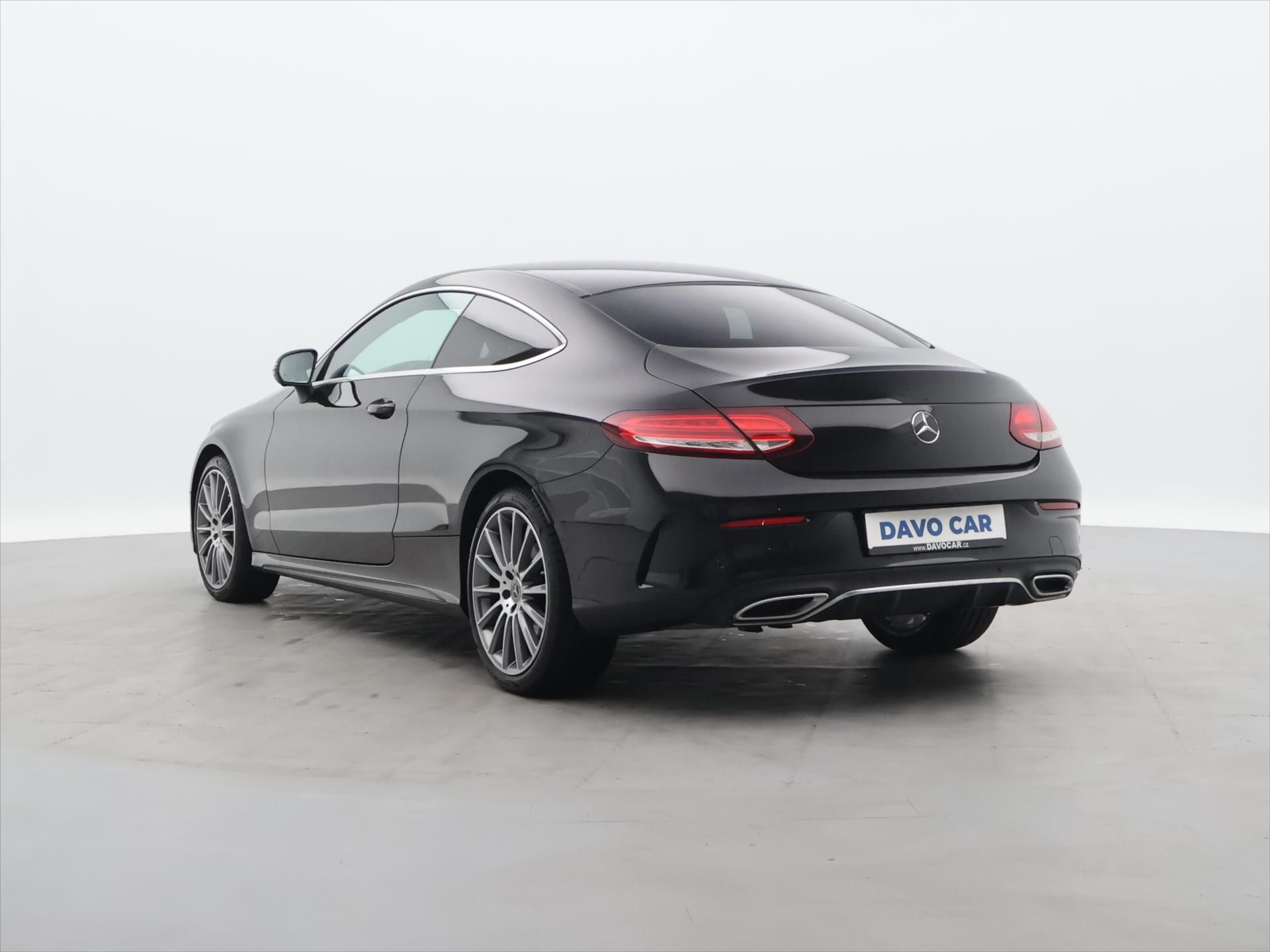 Mercedes-Benz Třídy C, 2.0 300d 180kW 4Matic CZ DPH - fotka 5