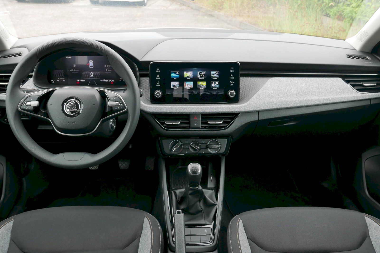 Škoda Scala, 1.0 TSI 85 kW M6° Selection - fotka 5