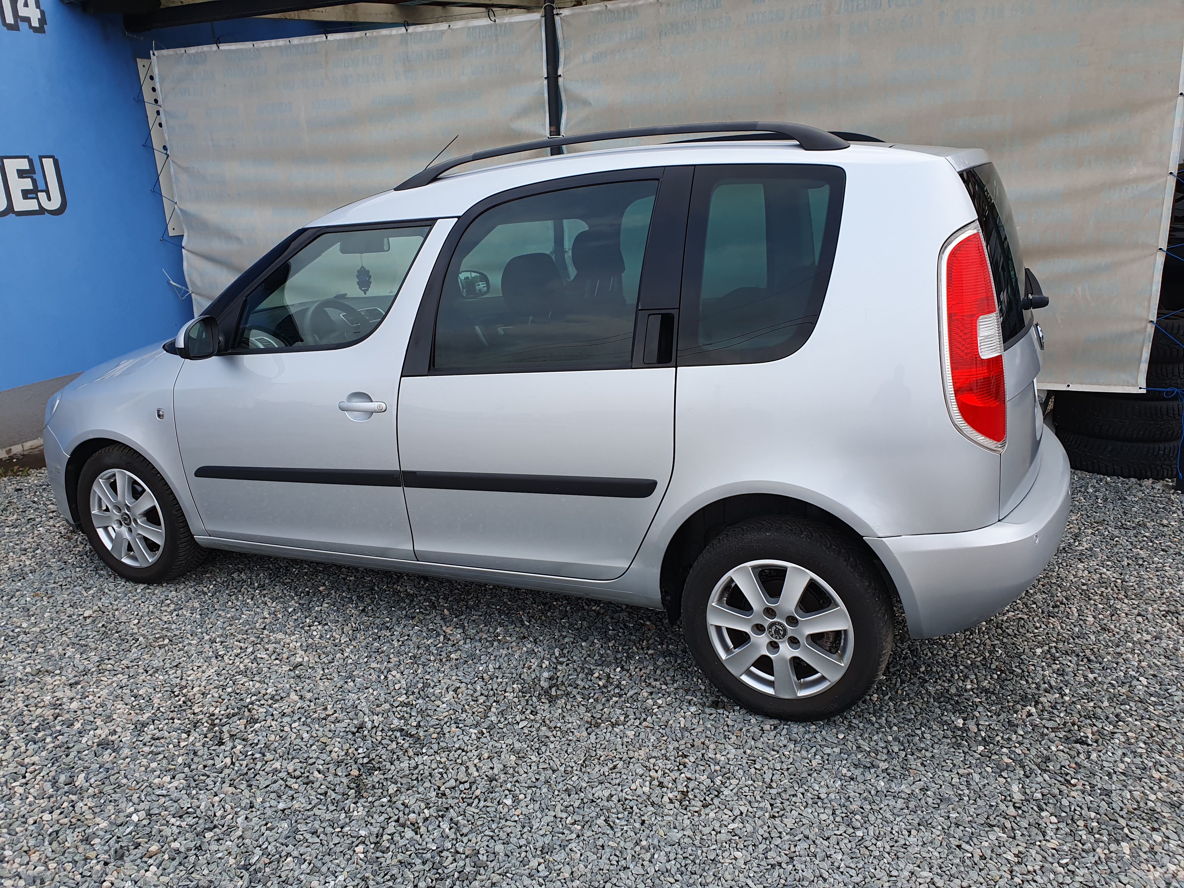 Škoda Roomster, 1.4 MPI 63 KW - fotka 6