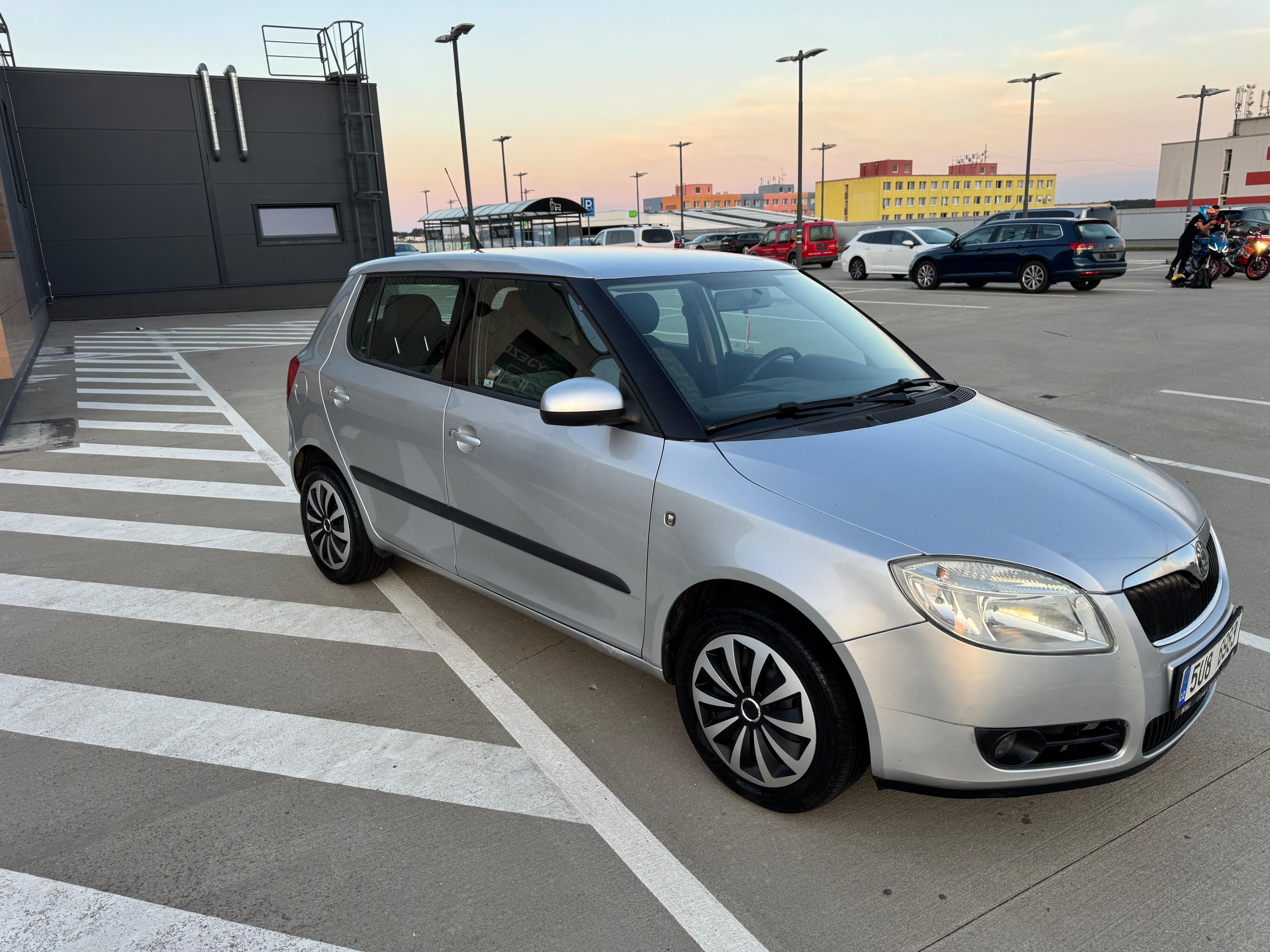 Škoda Fabia, 1.2HTP,Rok:2009,Dobrý Stav - fotka 3