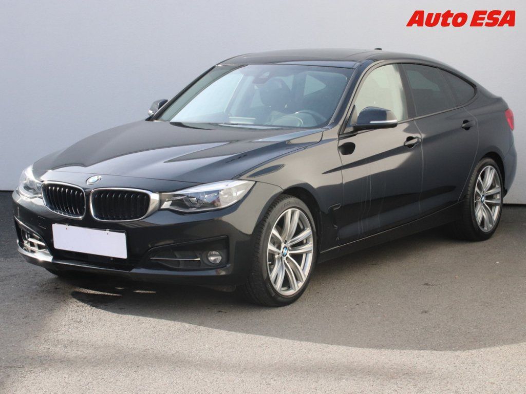 BMW Řada 3, 2.0D - fotka 3